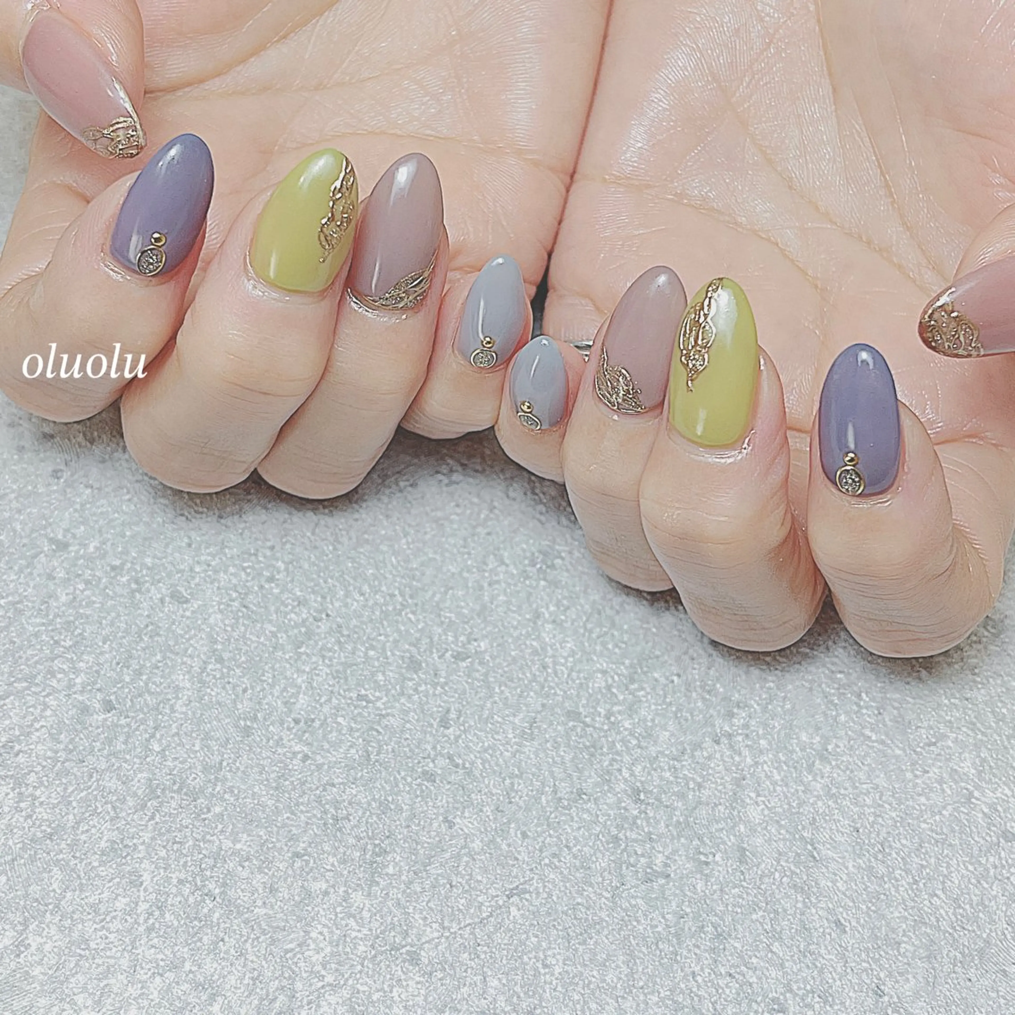 ネイル アートネイル フットネイル ラメ(グリッター) ミラーネイル ニュアンスネイル ハンドネイル 大村 紬華のネイルデザイン