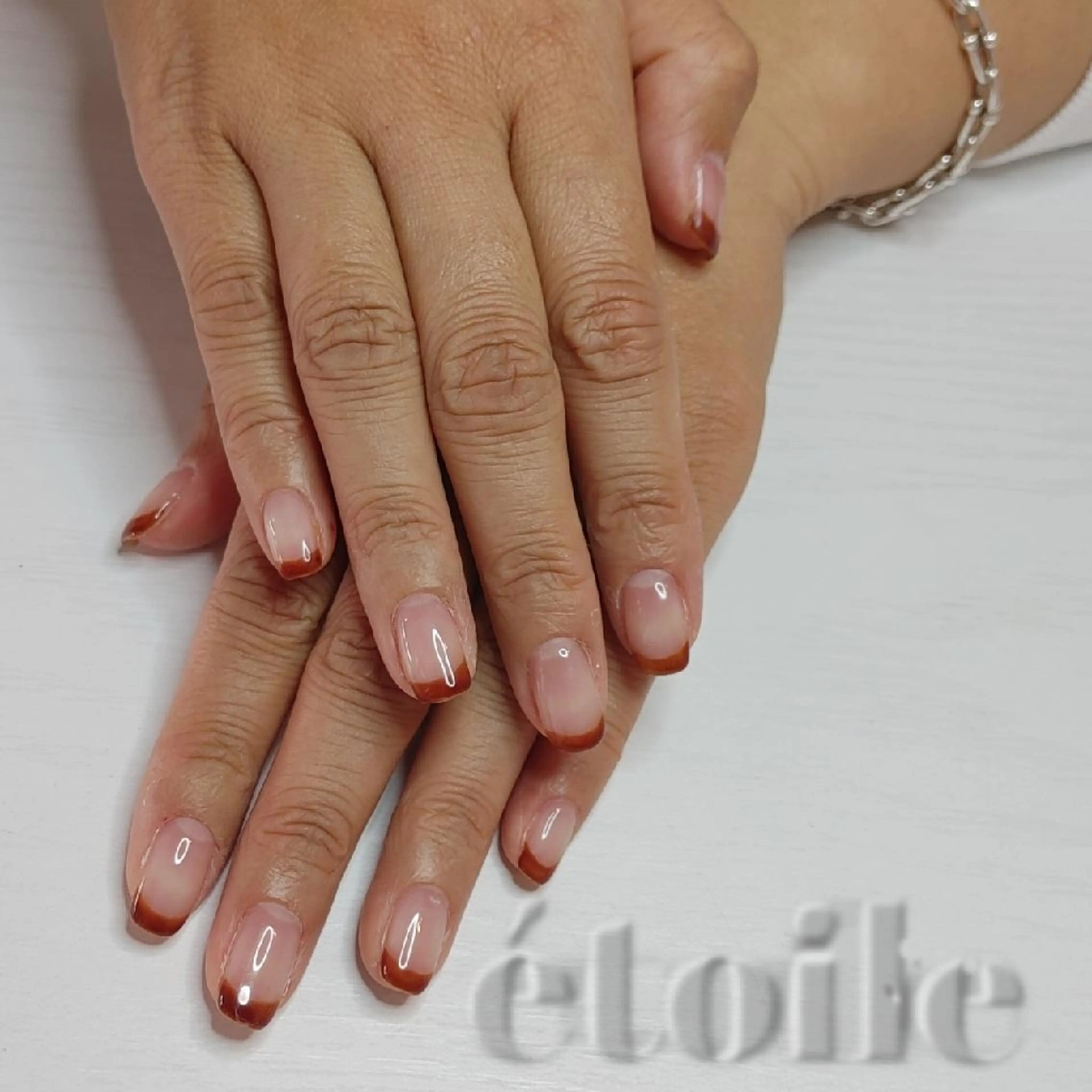 ネイル ブラウン クリアネイル フレンチネイル ハンドネイル ハンドケア étoile(エトワール)所属・山田 可愛のネイルデザイン