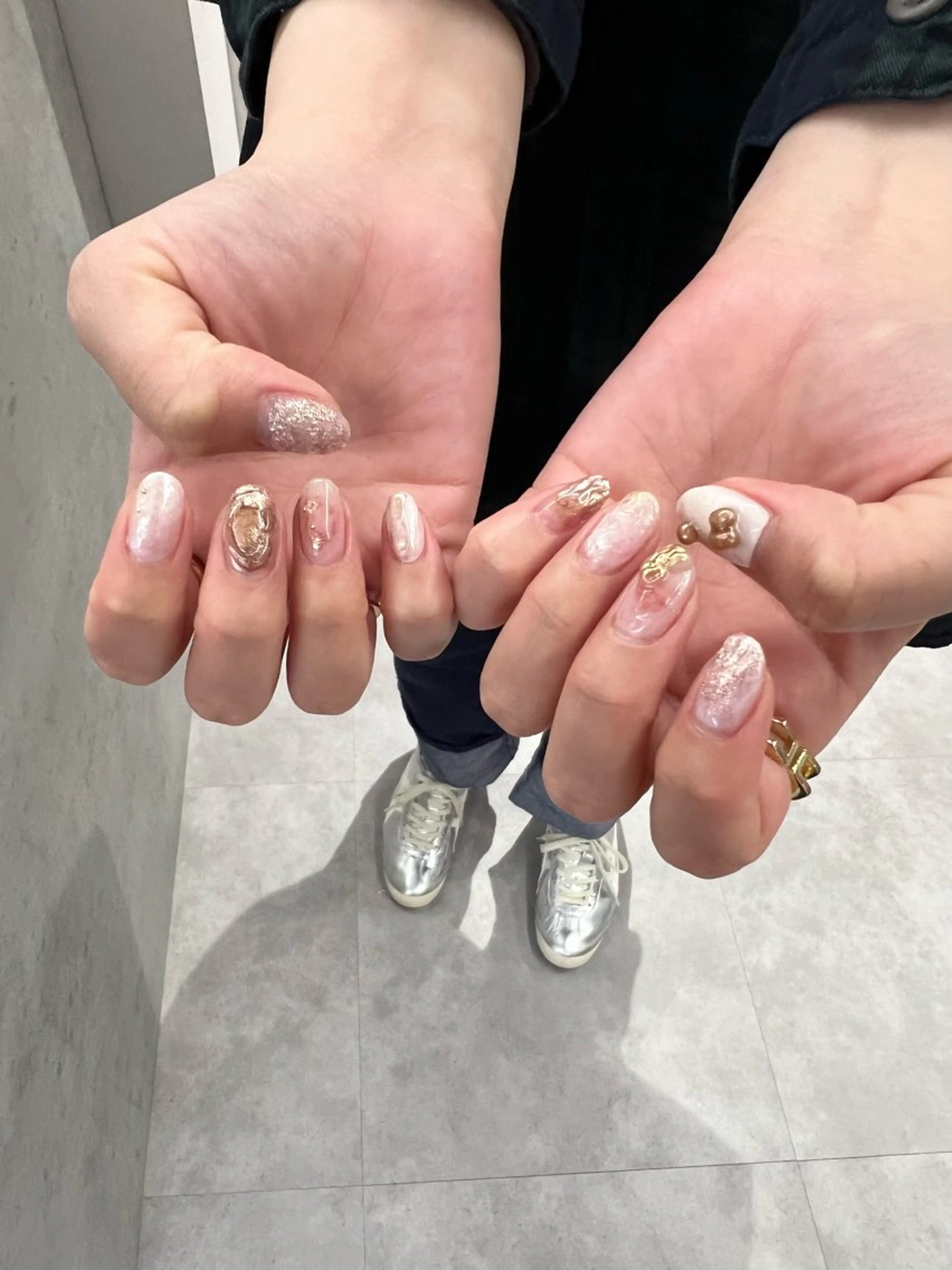 ネイル オーロラネイル ジェルネイル ニュアンスネイル パラジェル ぷっくりネイル ハンドネイル ハンドケア Bana_ Nailのネイルデザイン