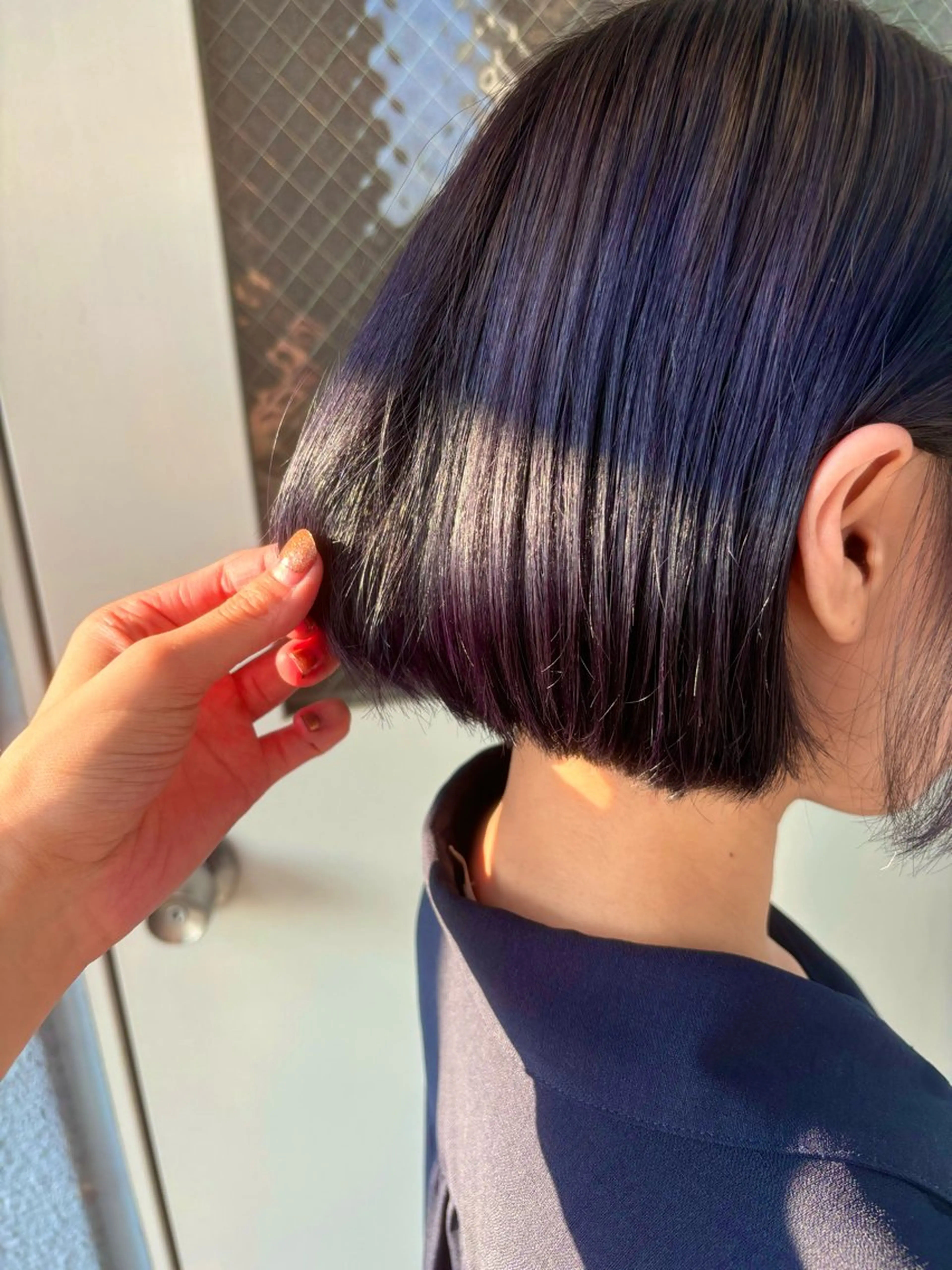 ショート パープルカラー カット ヘアカラー トリートメント ヘッドスパ 艶•透明感カラー フィーシーのヘアスタイル