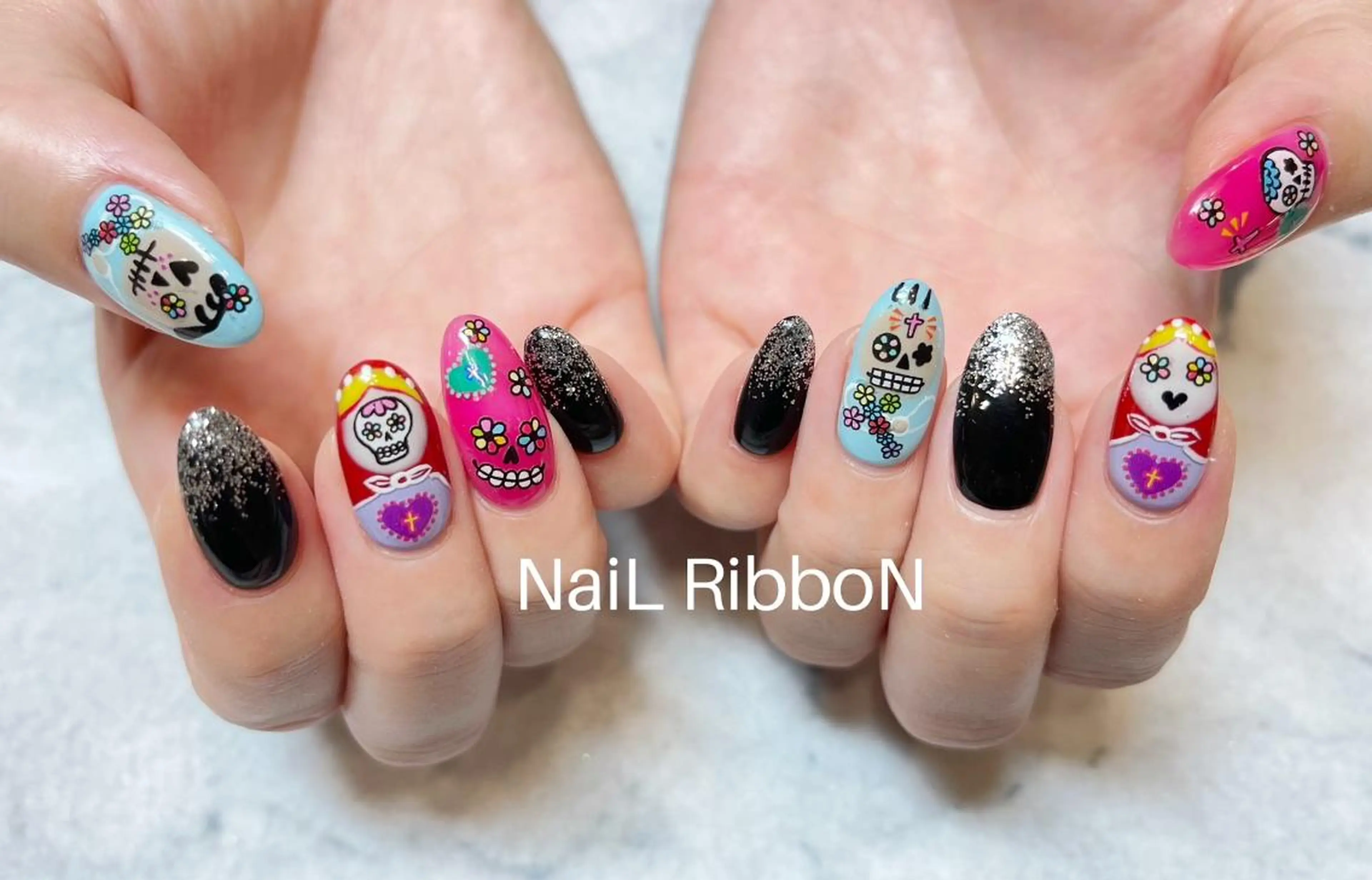 ネイル ネイルリボン 受付スタッフのネイルデザイン