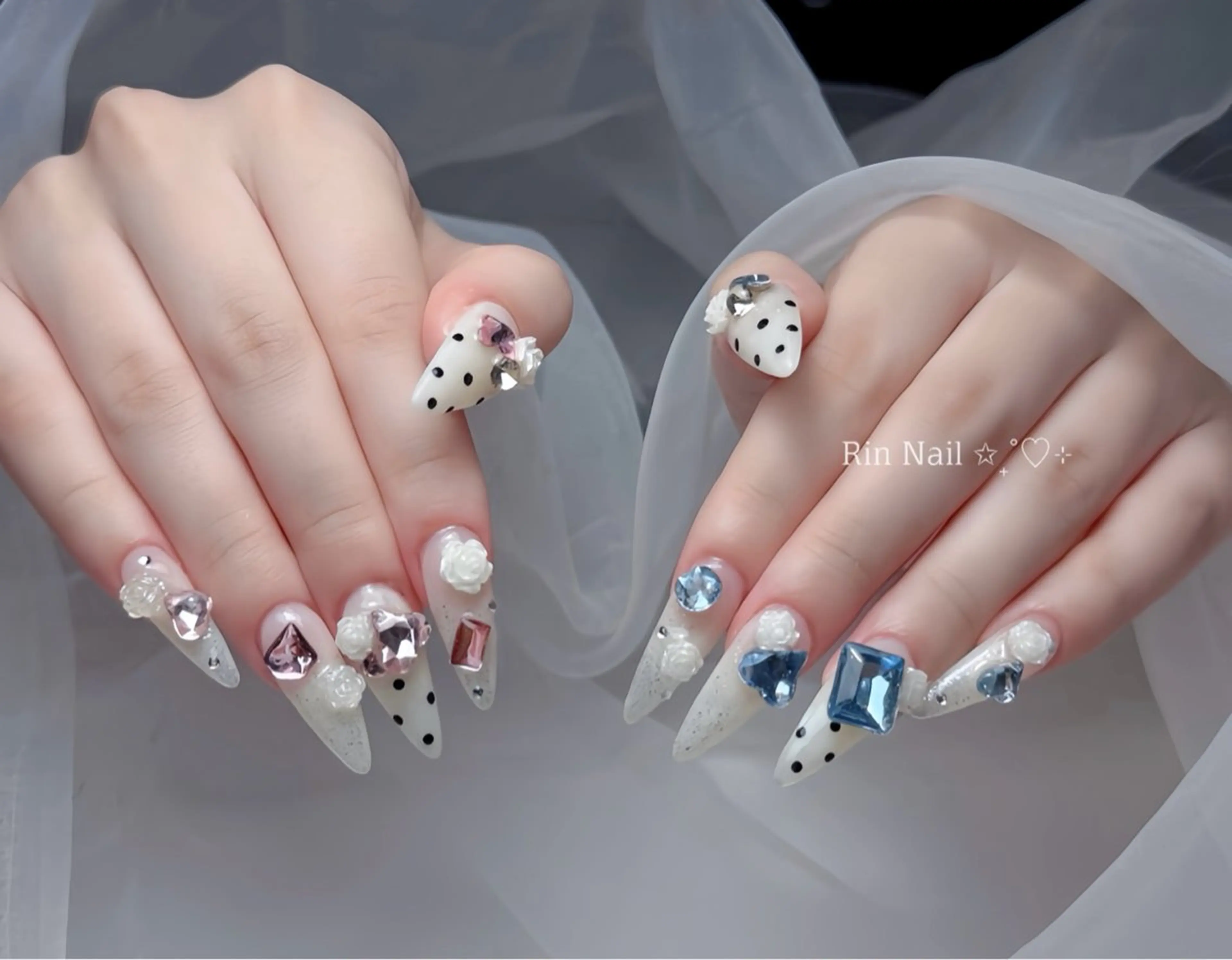 ネイル ボルドー フレンチネイル グラデーション キラキラネイル 韓国ネイル ハンドネイル Rin Nail Shinokuboのネイルデザイン