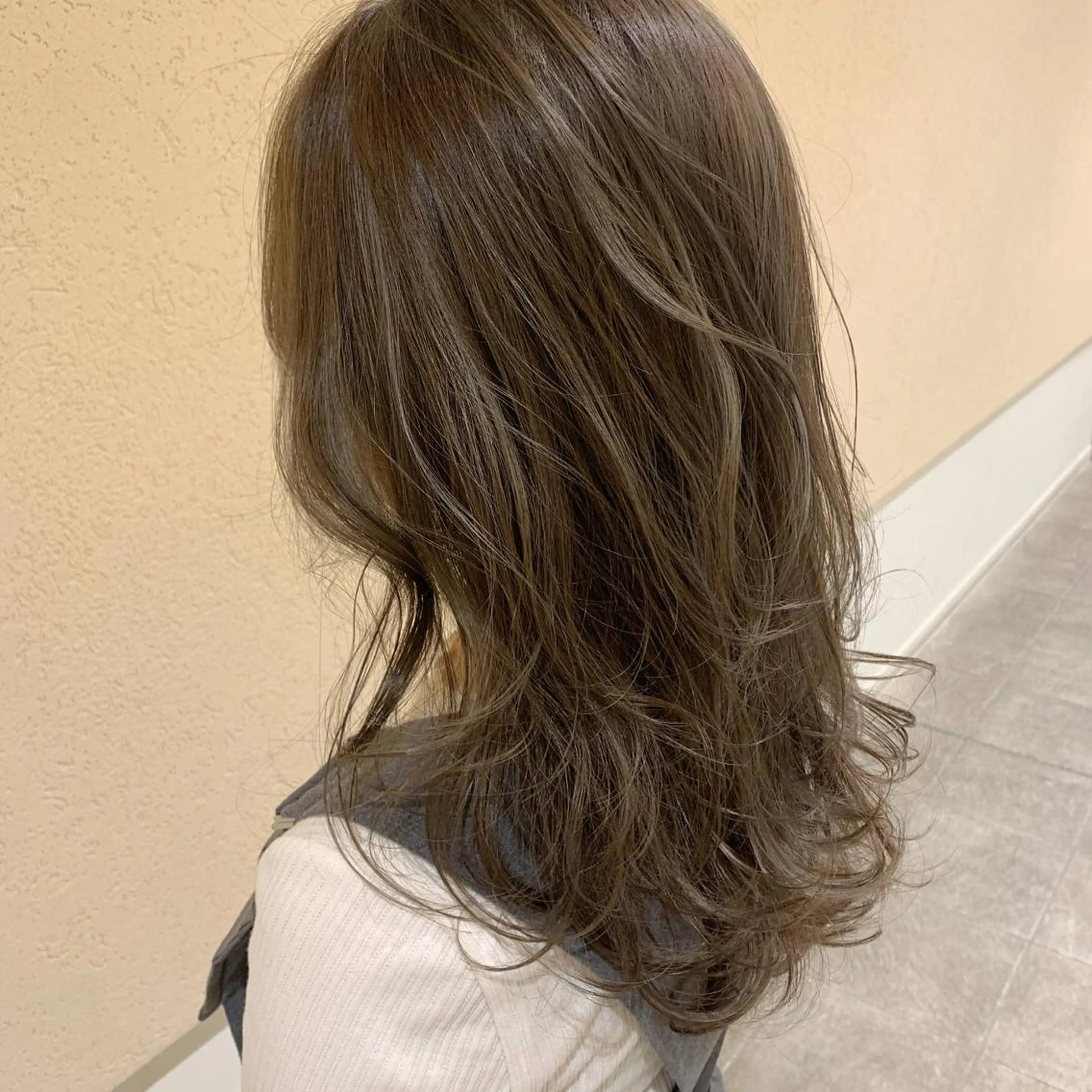 ロング ハイレイヤー レイヤーカット 𝒢𝒾𝓇𝓁𝓎 ⑅　𝓎𝓊𝓀𝒶のヘアスタイル
