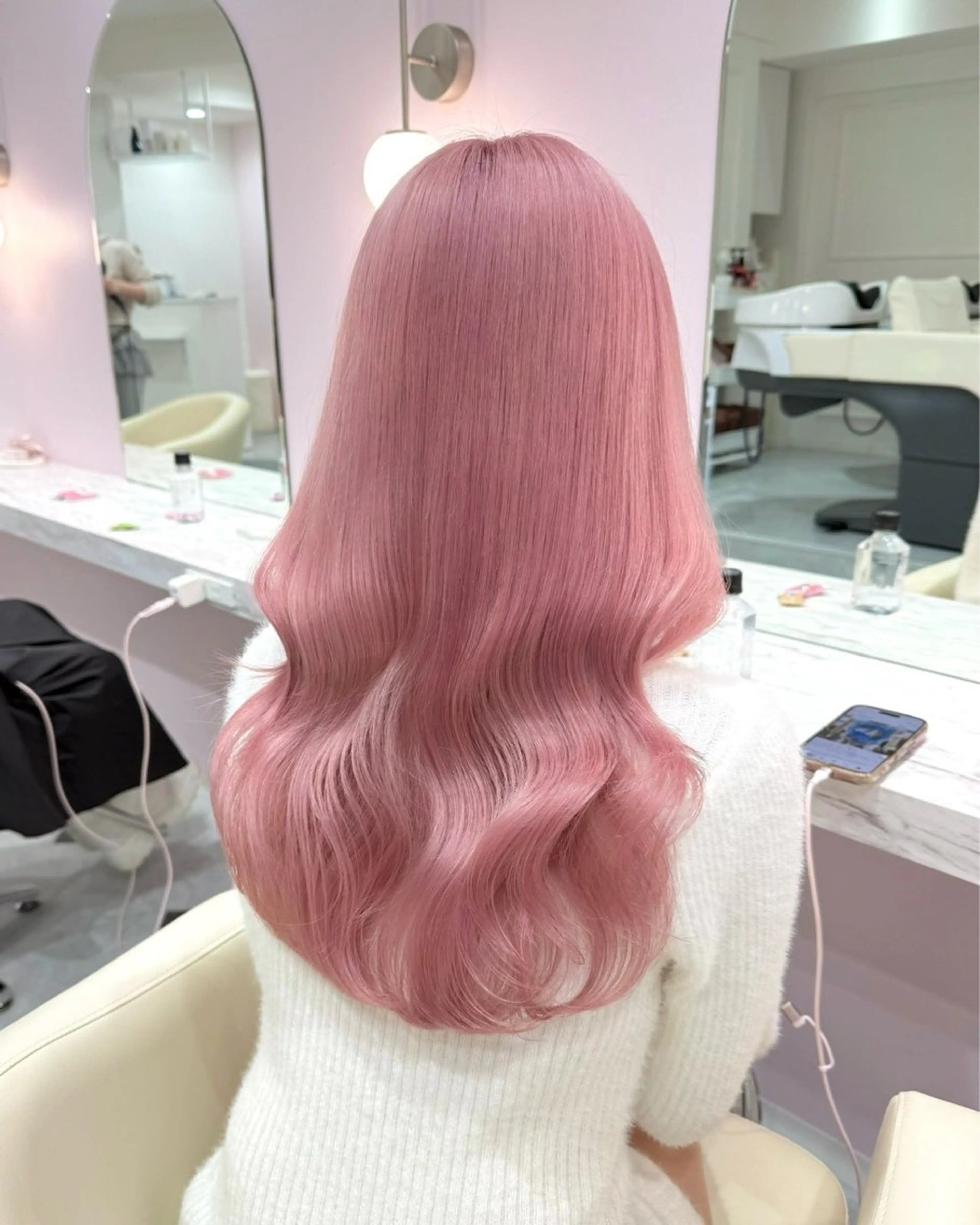 ロング カラー ブリーチ 透明感カラー ハイトーンカラー ラベンダーカラー ラベンダーピンク ヘアカラー ハイトーンカラー💞 くるみ🎀のヘアスタイル