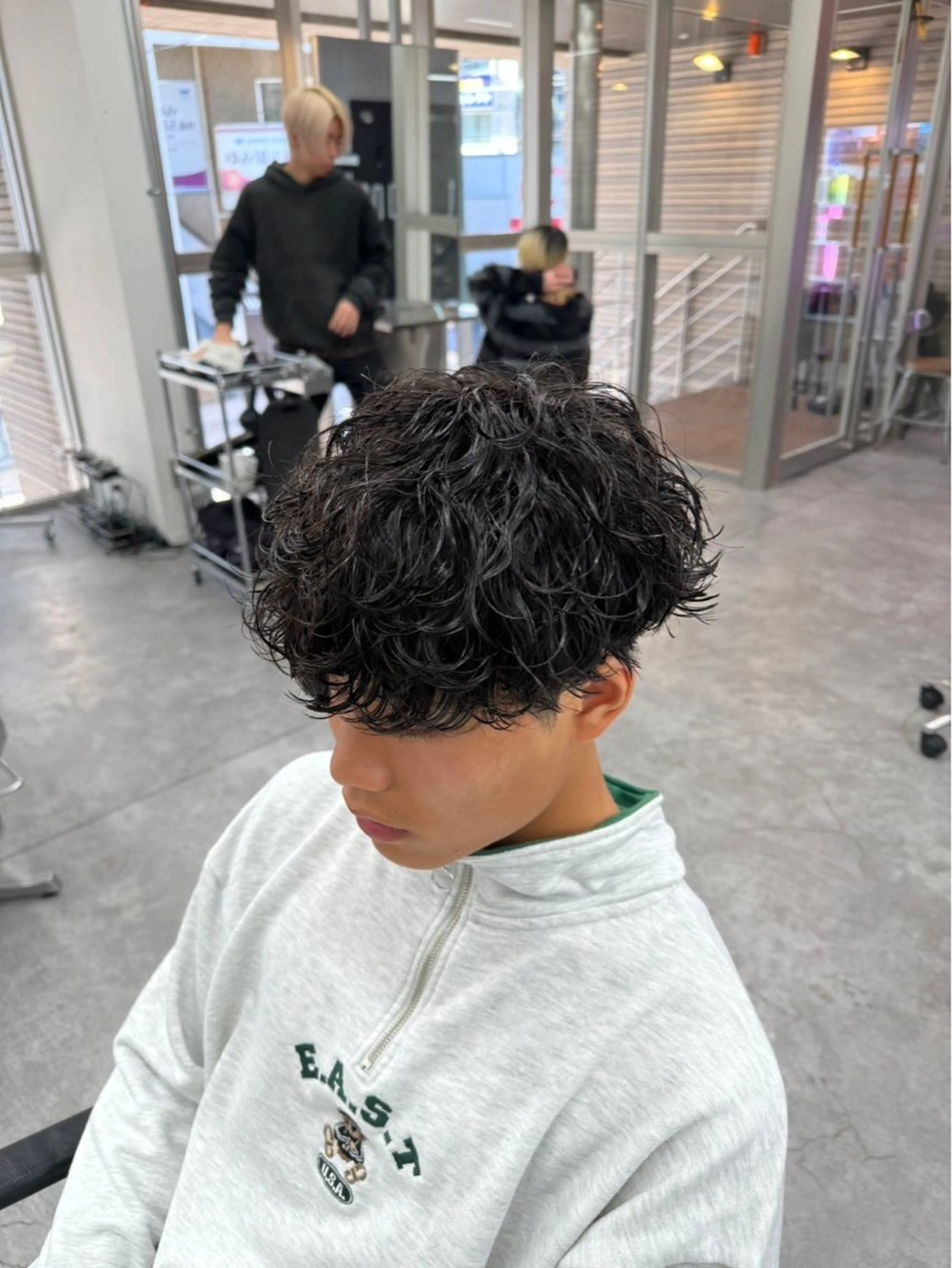 パーマ メンズ カット パーマ メンズ特化✨️ 韓国風パーマ🔥一八のヘアスタイル