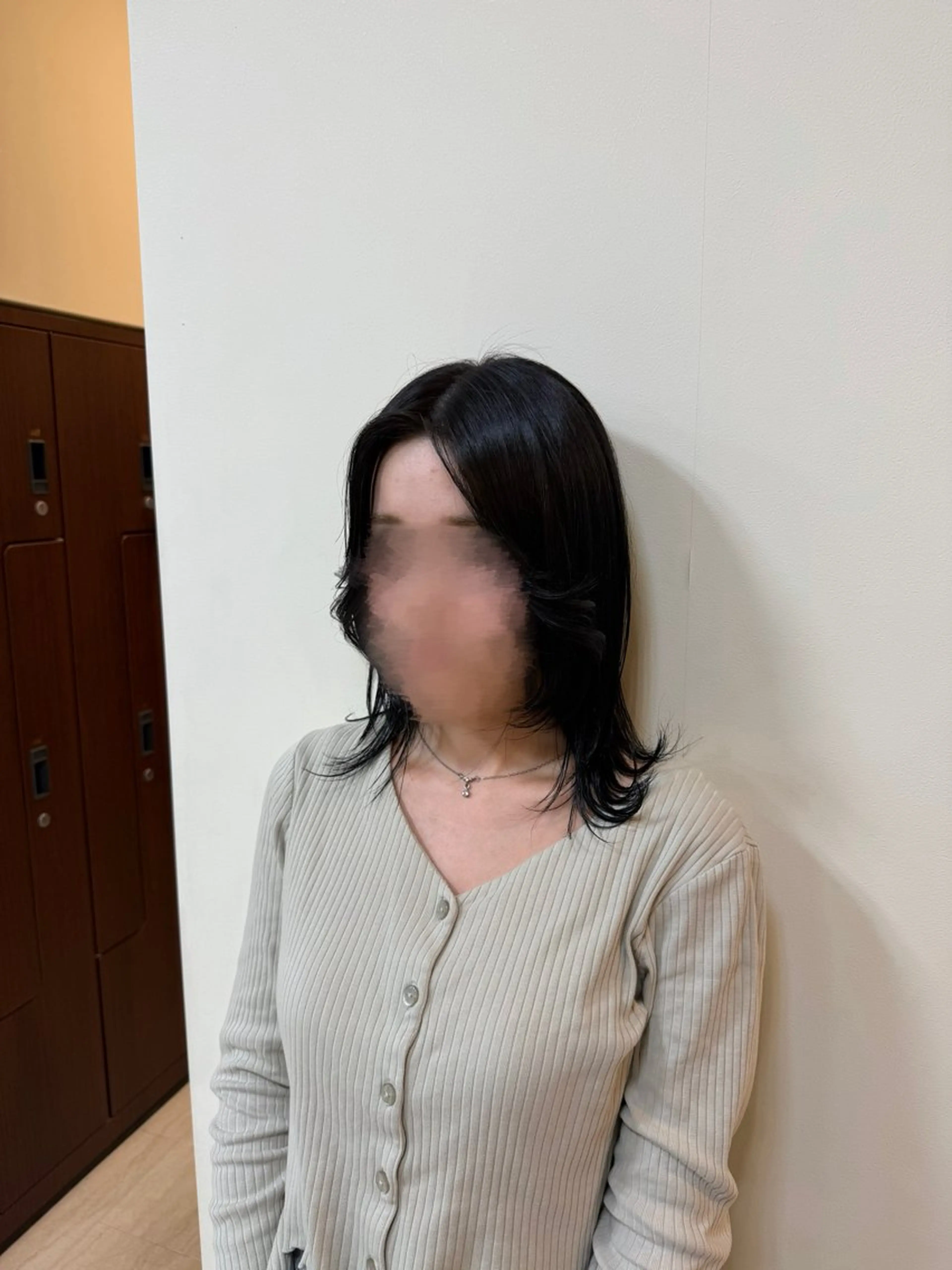 ショート 岸田 奈々／ 艶髪／トレンドカラーのヘアスタイル