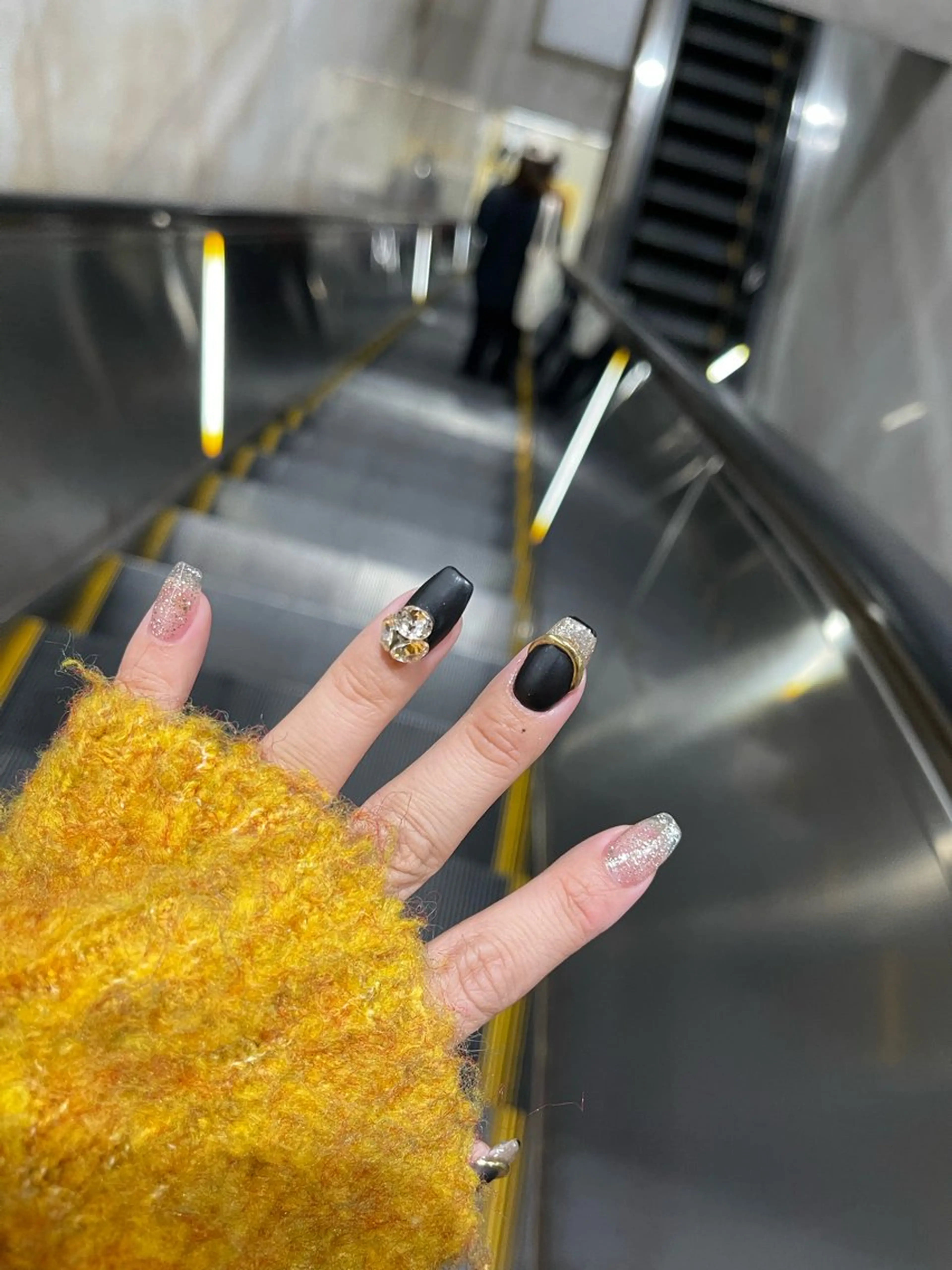 ネイル ラメ(グリッター) マットネイル ストーンネイル SHIGE . 【パラジェル取扱店】のネイルデザイン