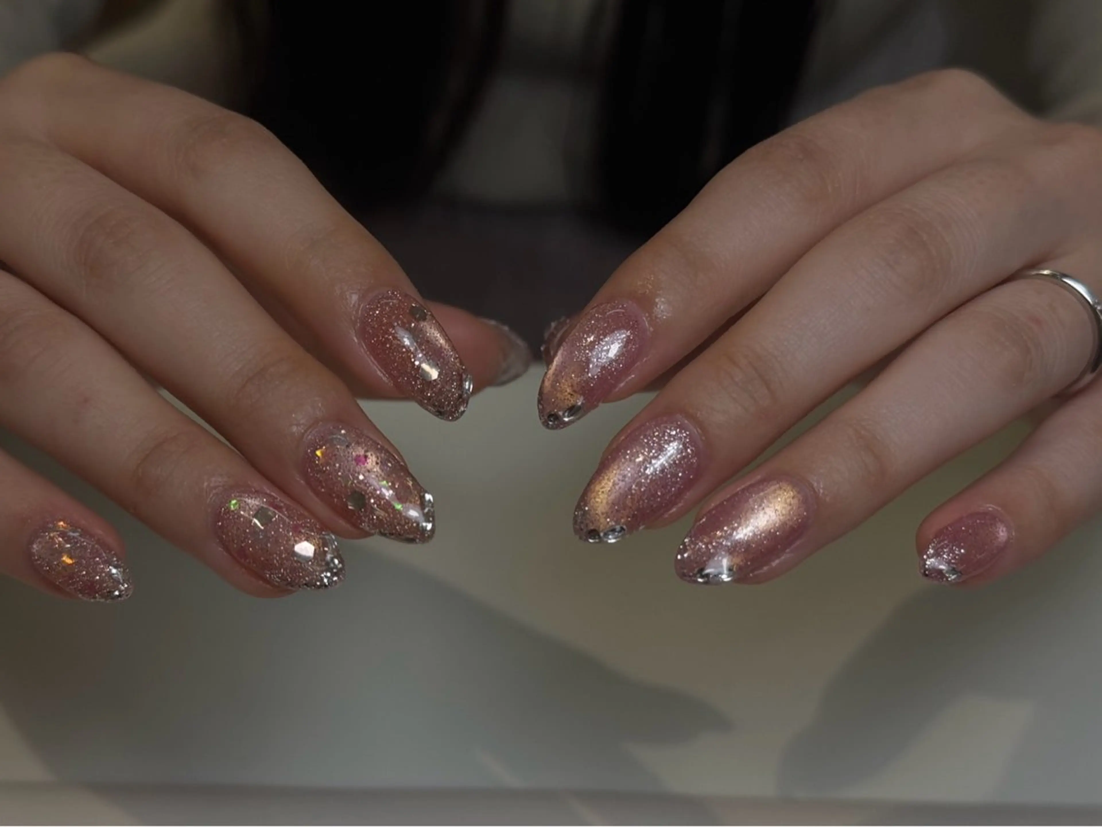 ネイル チークネイル フレンチネイル 韓国ネイル マグネットネイル 持ち込み ハンドネイル Hi nail🎀 池袋kozueのネイルデザイン