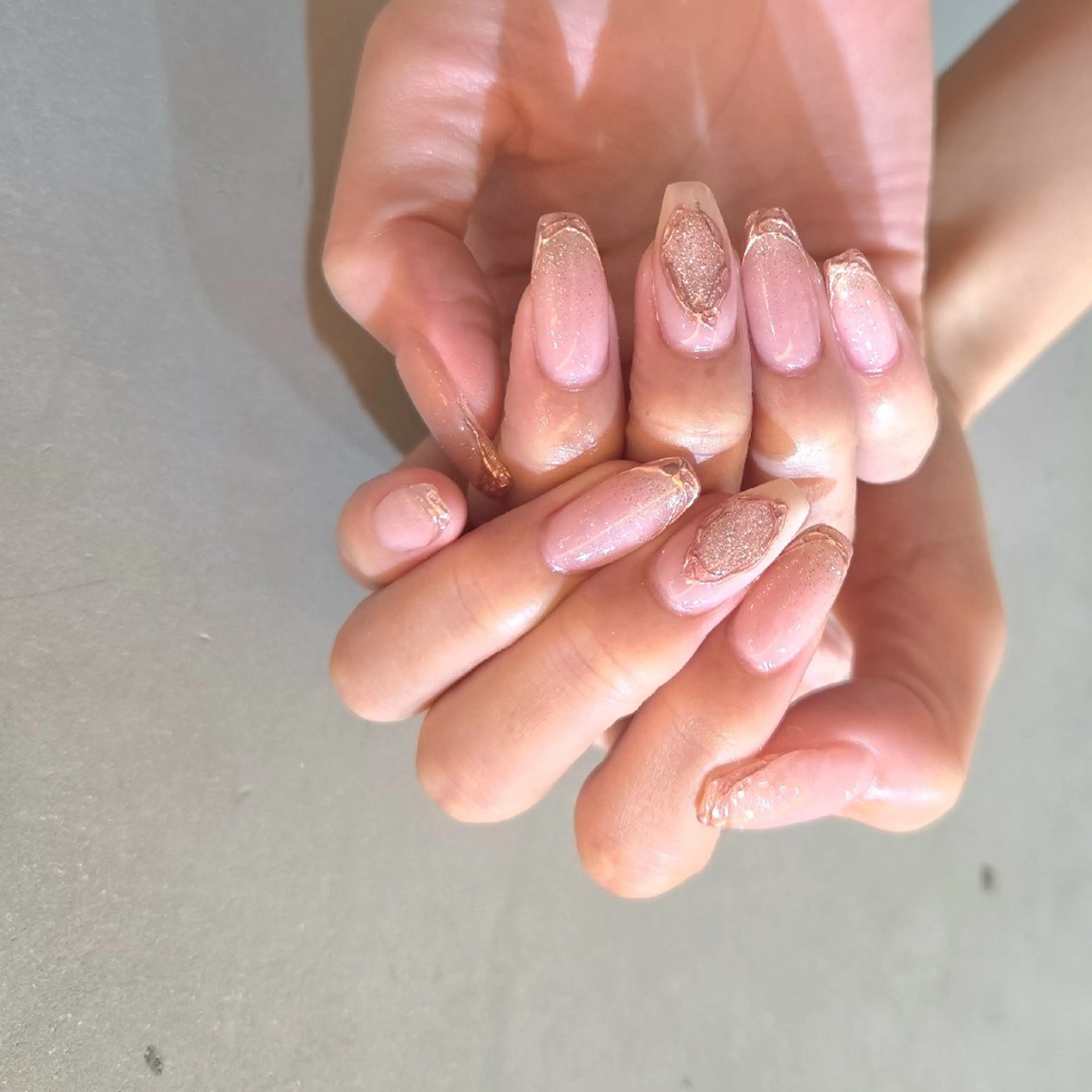 パーマ ハンドネイル Rauna nailsalon のネイルデザイン