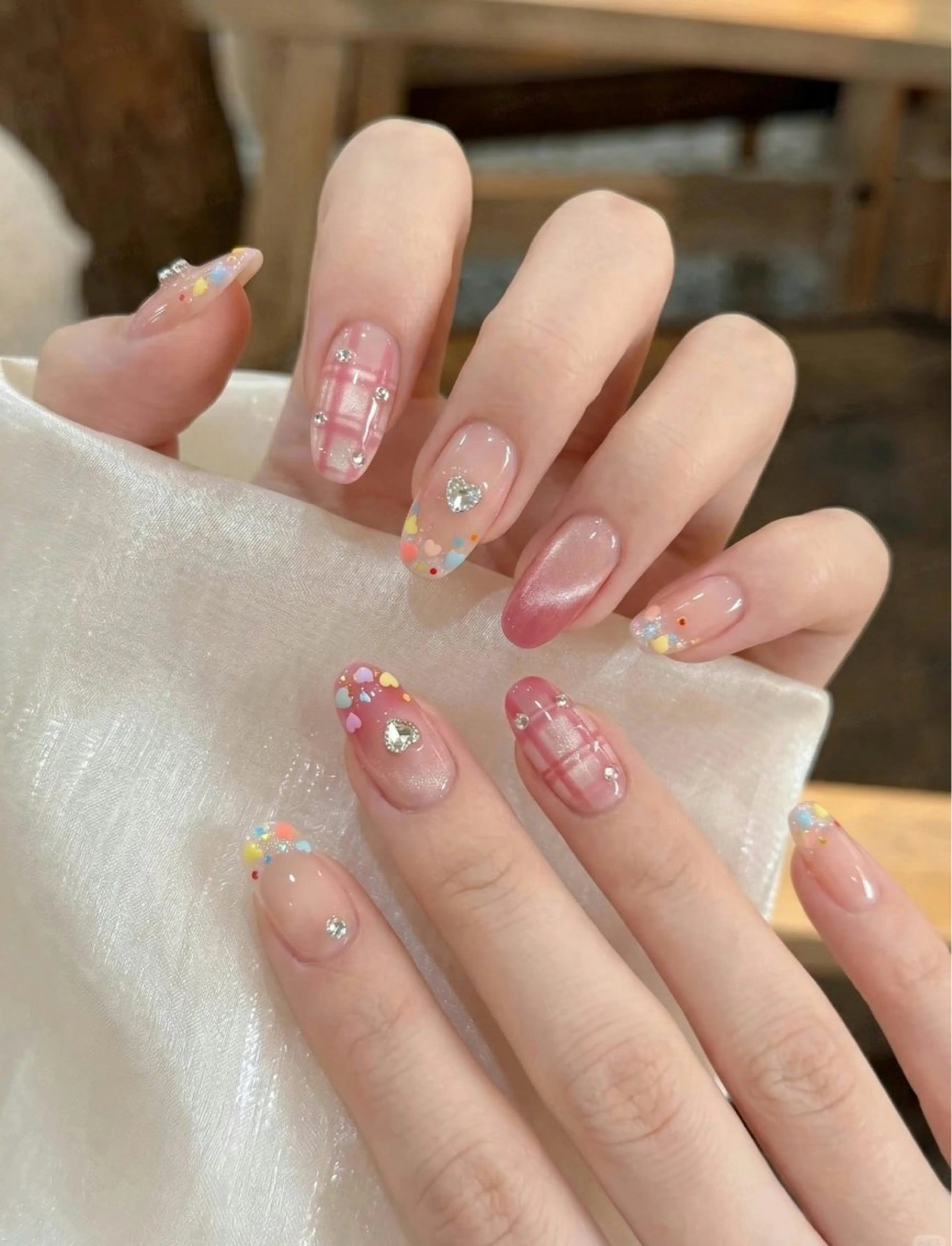 ネイル オーロラネイル チークネイル 成人式 長さ出し ジェルネイル ハンドネイル YUYI.nail salonのネイルデザイン
