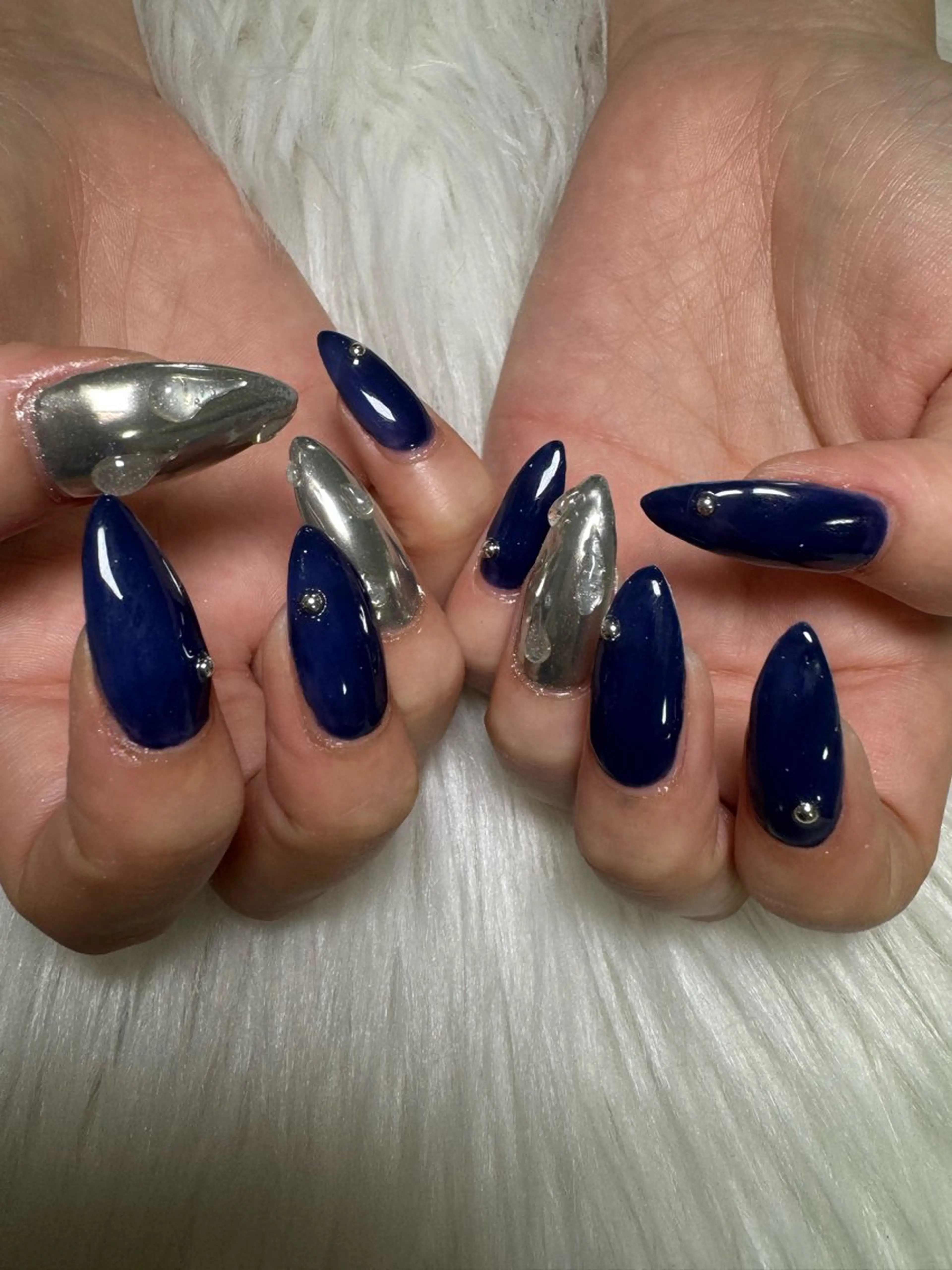 ネイル ハンドネイル 黒川 実祐のネイルデザイン