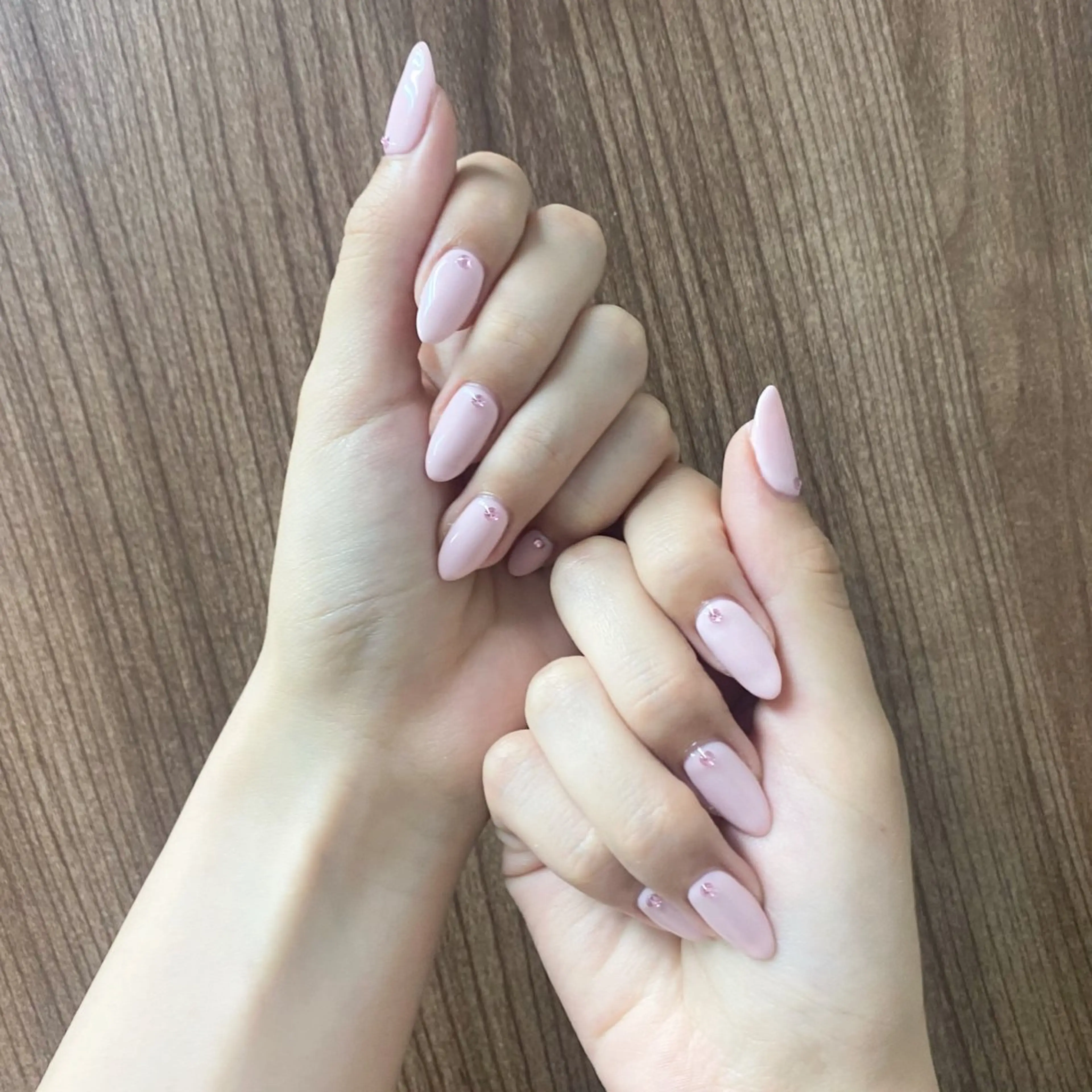 ネイル ハンドネイル Aino 🤍のネイルデザイン