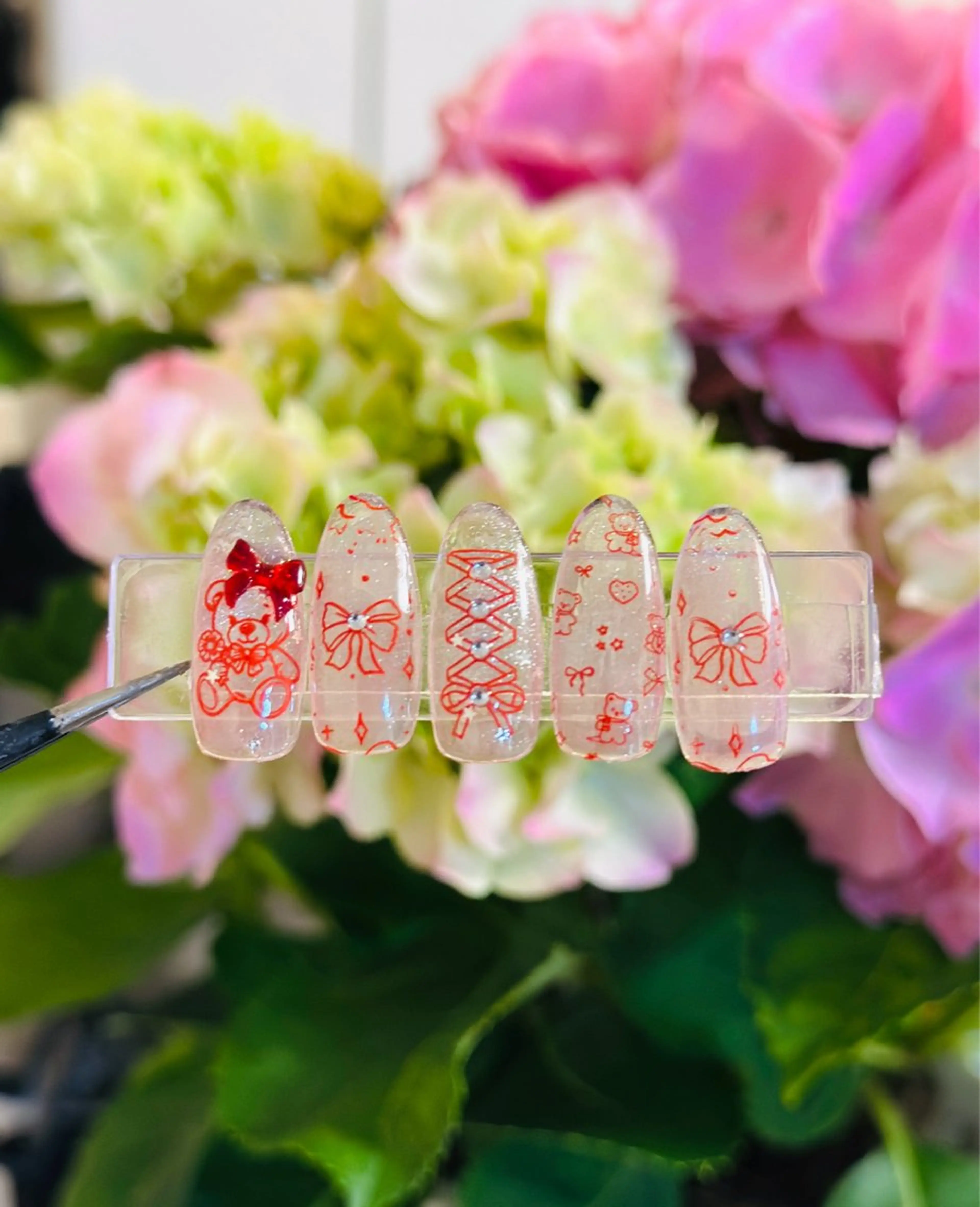 ネイル ジェルネイル ハート マグネットネイル ミラーネイル パラジェル Reona Nailのネイルデザイン