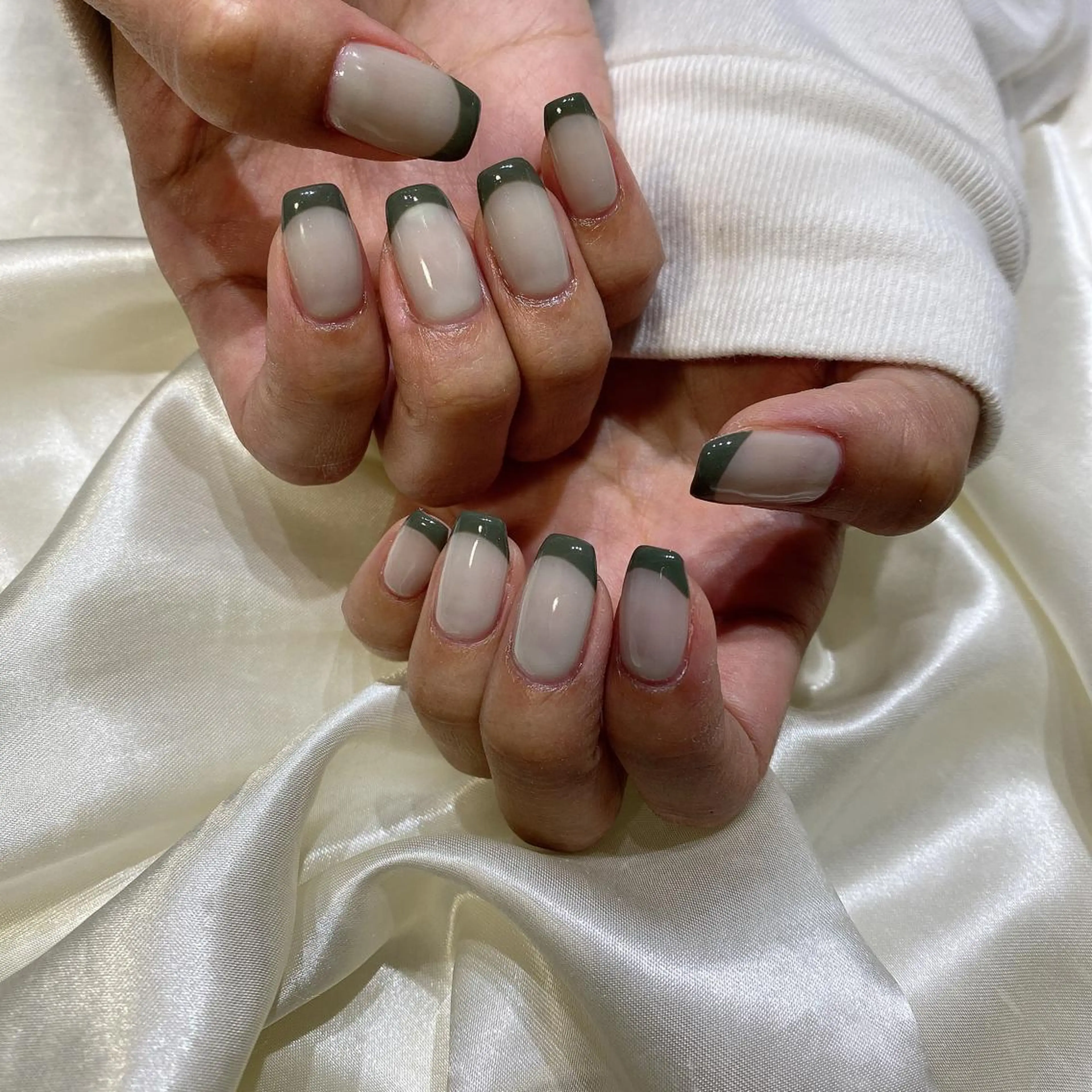 ネイル ハンドネイル 西岡 杏のネイルデザイン