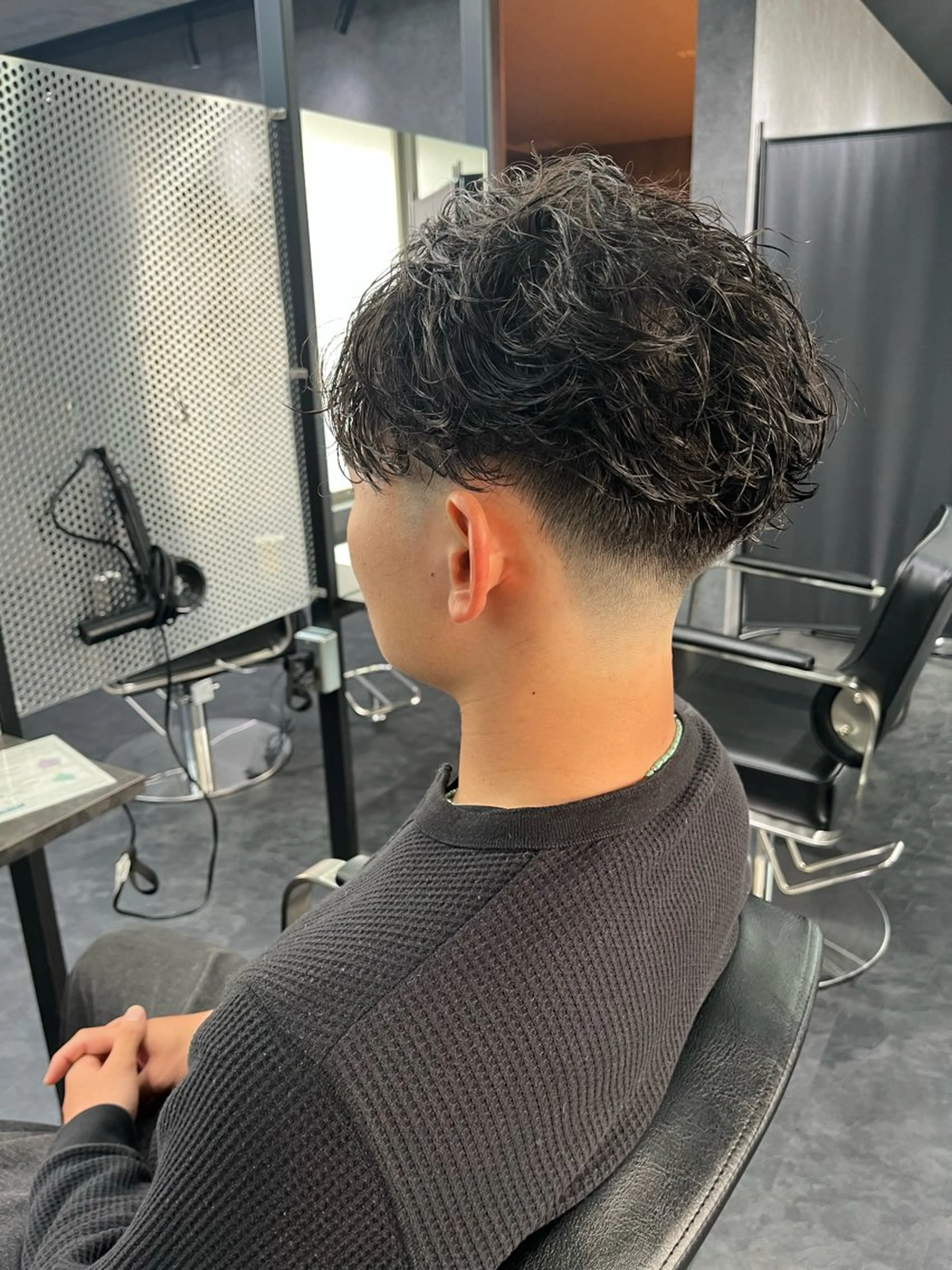 ショート パーマ メンズ カット ヘアカラー パーマ トリートメント エクステ ヘッドスパ ヘアセット メンズ特化/パーマ /フェード/洋輔のヘアスタイル