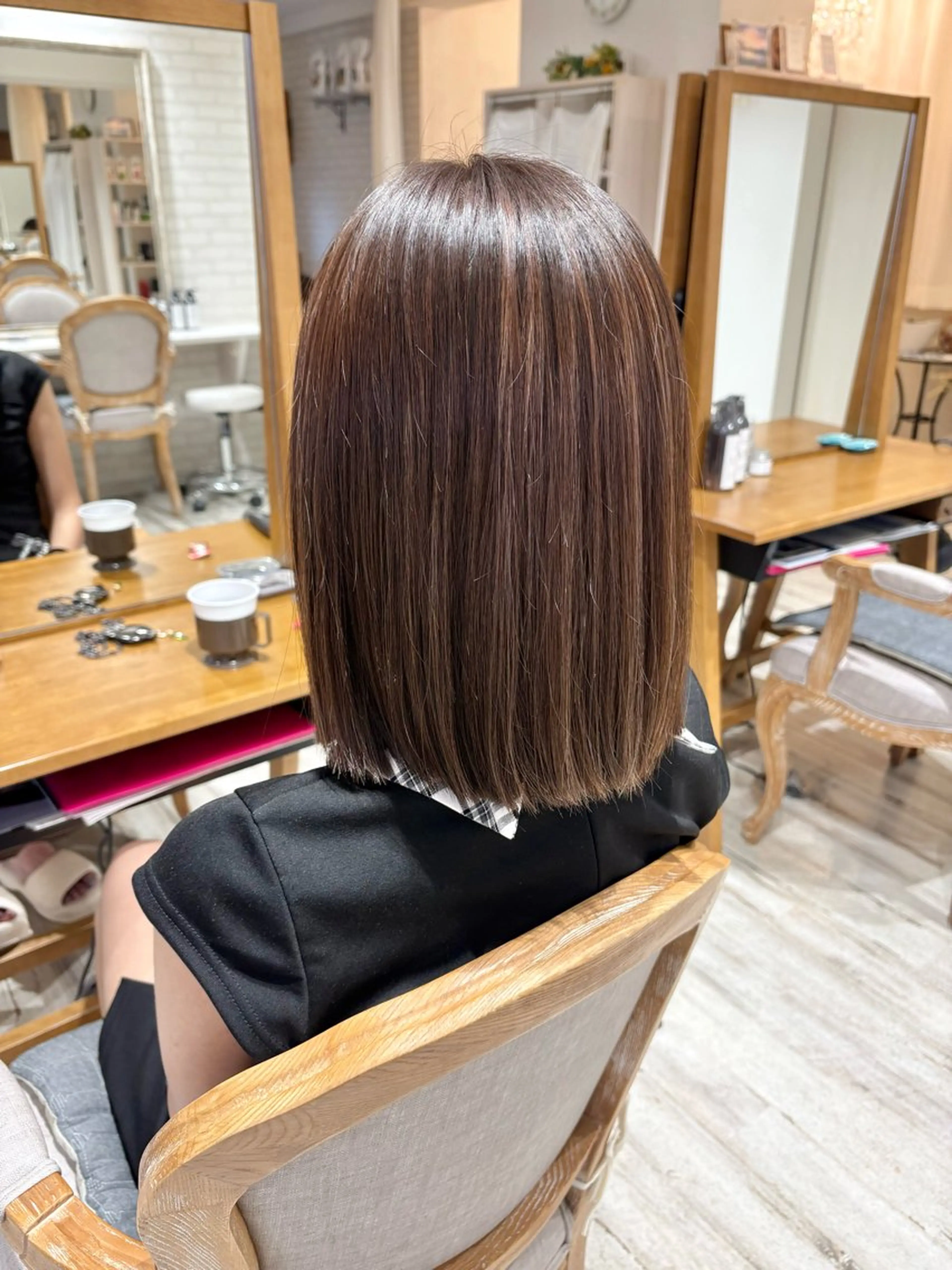 ショート カラー ブラウンカラー ハイライトカラー ボブ ハイライト カット ヘアカラー トリートメント 透明感/韓国風 HIRARIのヘアスタイル