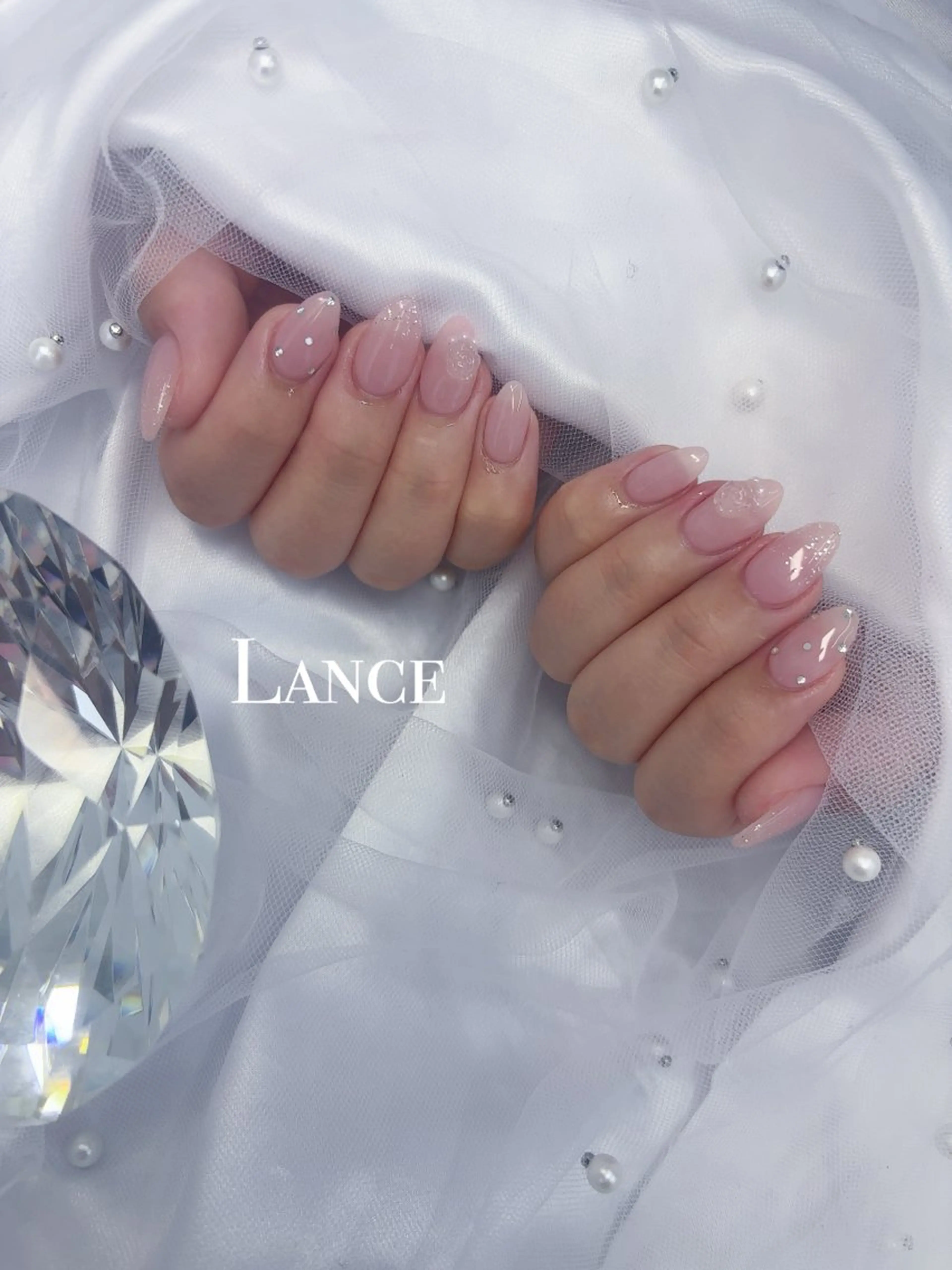 ネイル キラキラネイル 韓国ネイル 春ネイル ワンホンネイル ハンドネイル Lance nailのネイルデザイン