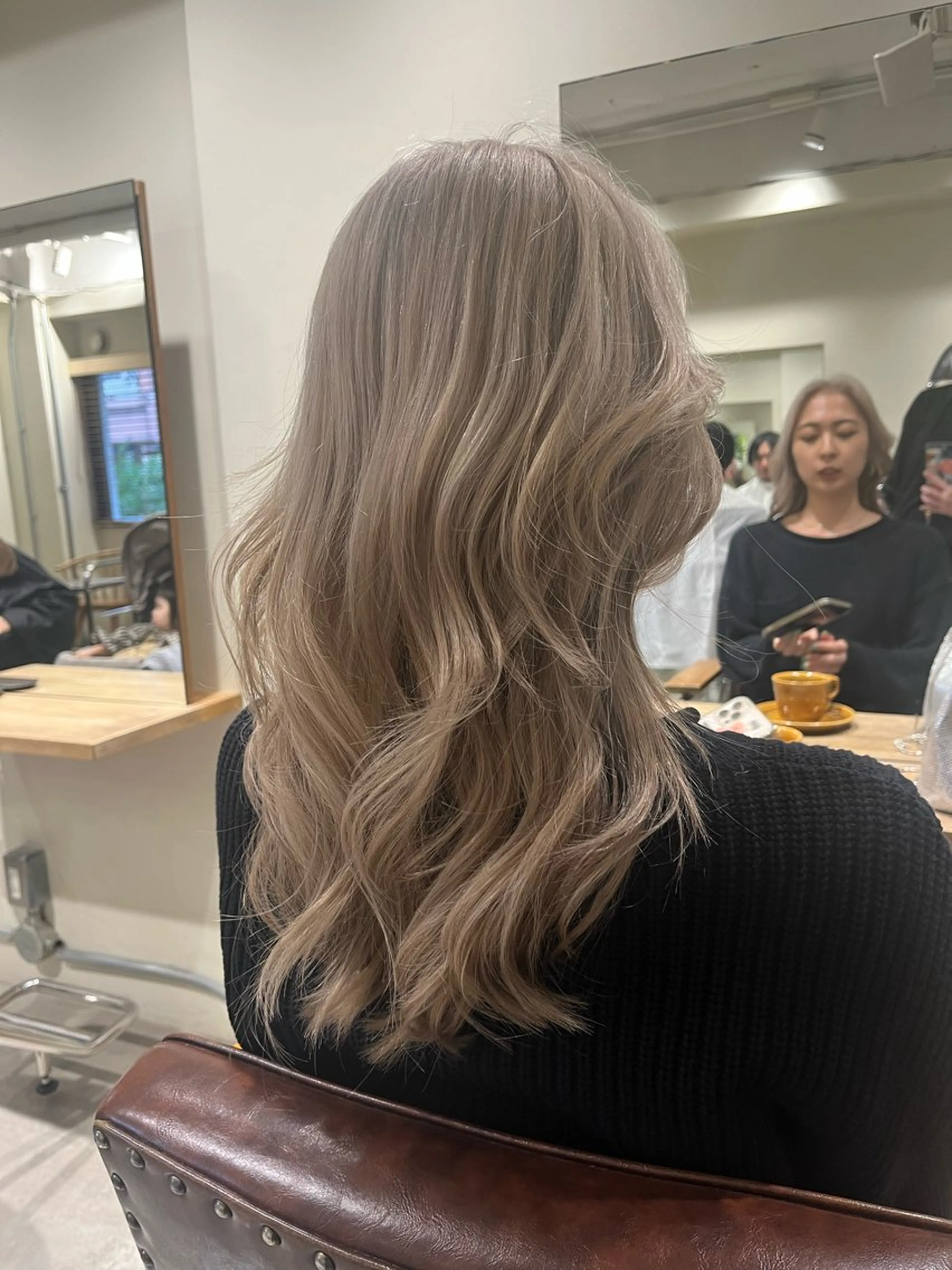 ロング カラー カット ヘアカラー 🦮shiori アイドルオタク🦮のヘアスタイル