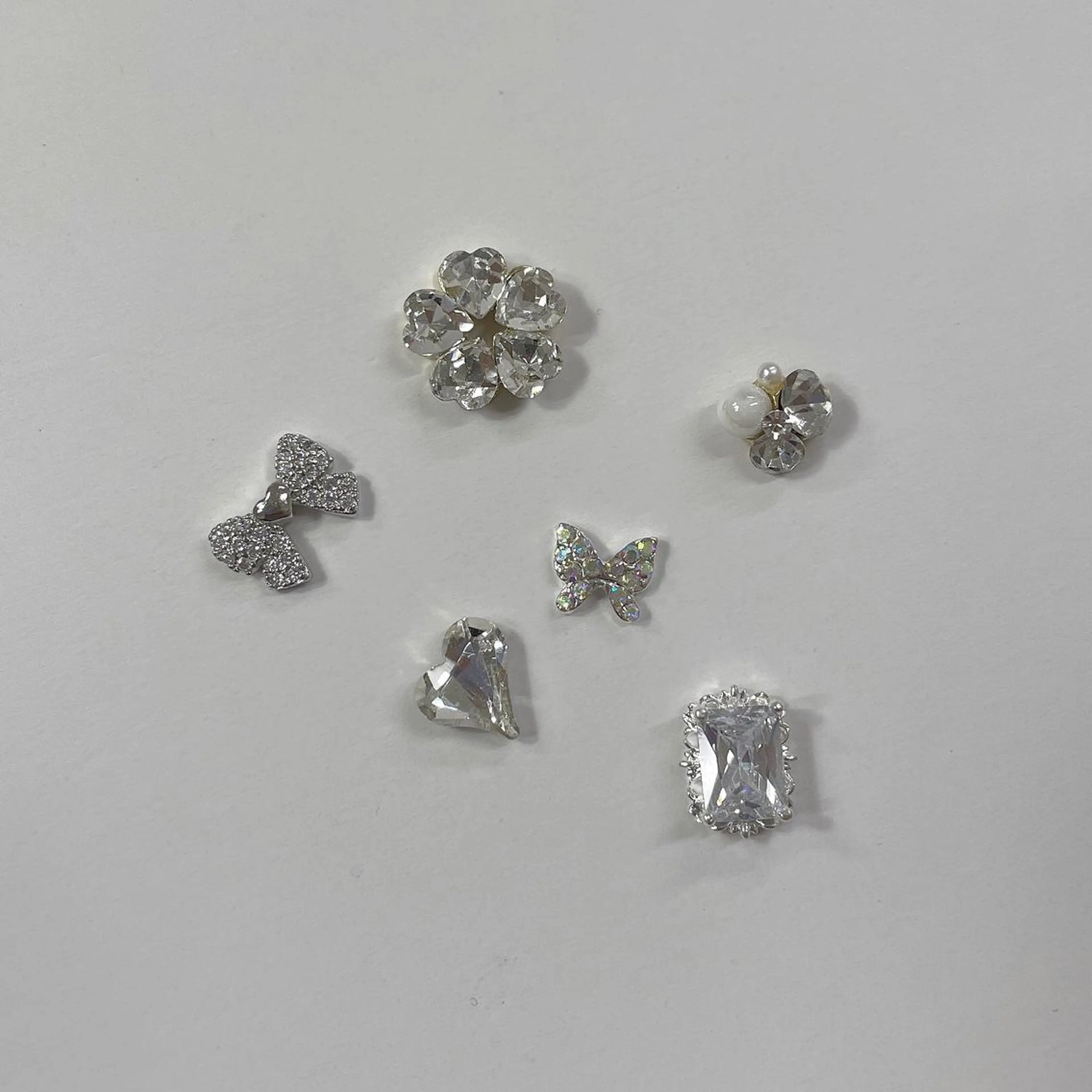 ネイル シルバー private EMILIA/横浜のネイルデザイン