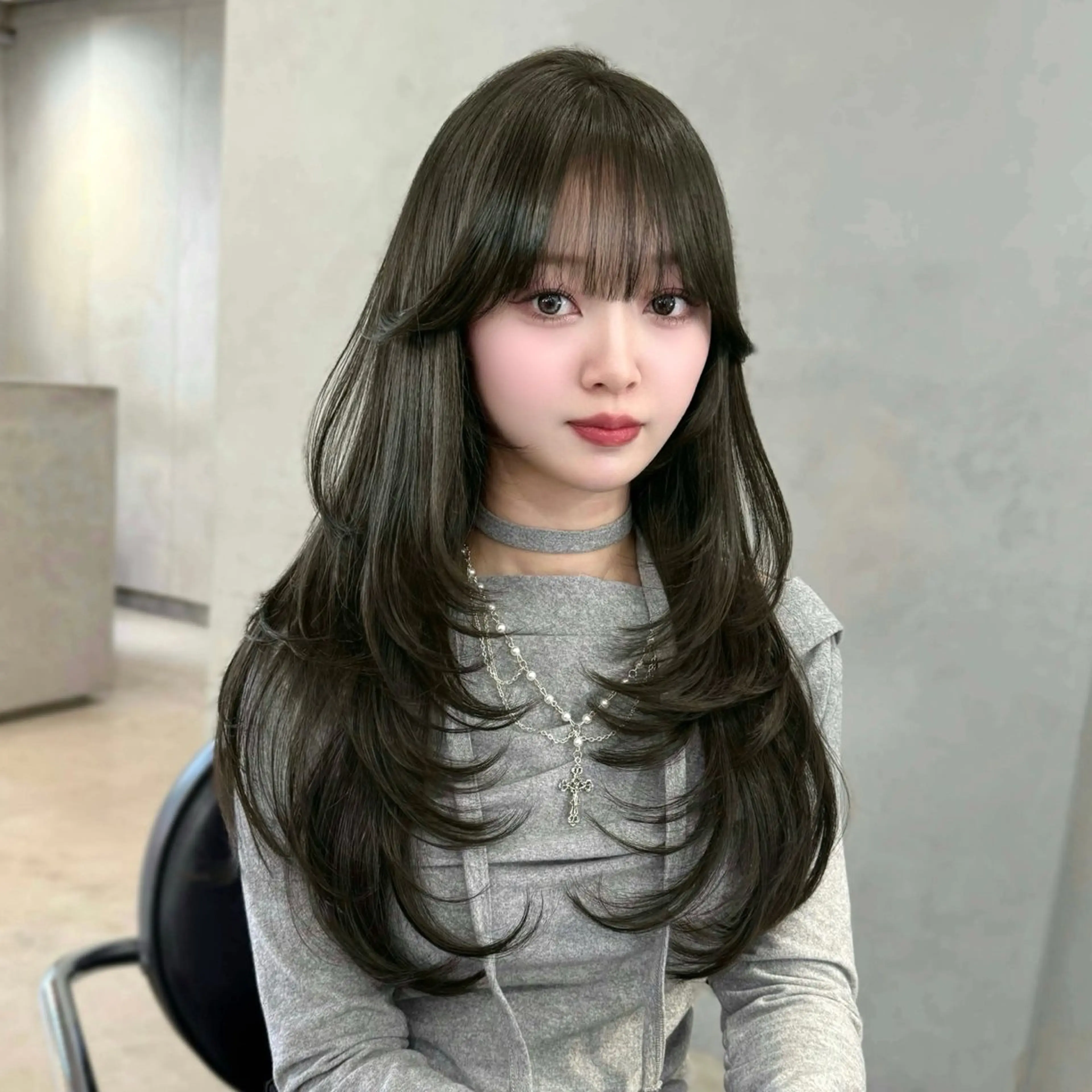 ロング カラー ケアカラー オリーブカラー レイヤーカット トリートメント モテ韓国ヘア/ レイヤー🤍RIKAのヘアスタイル