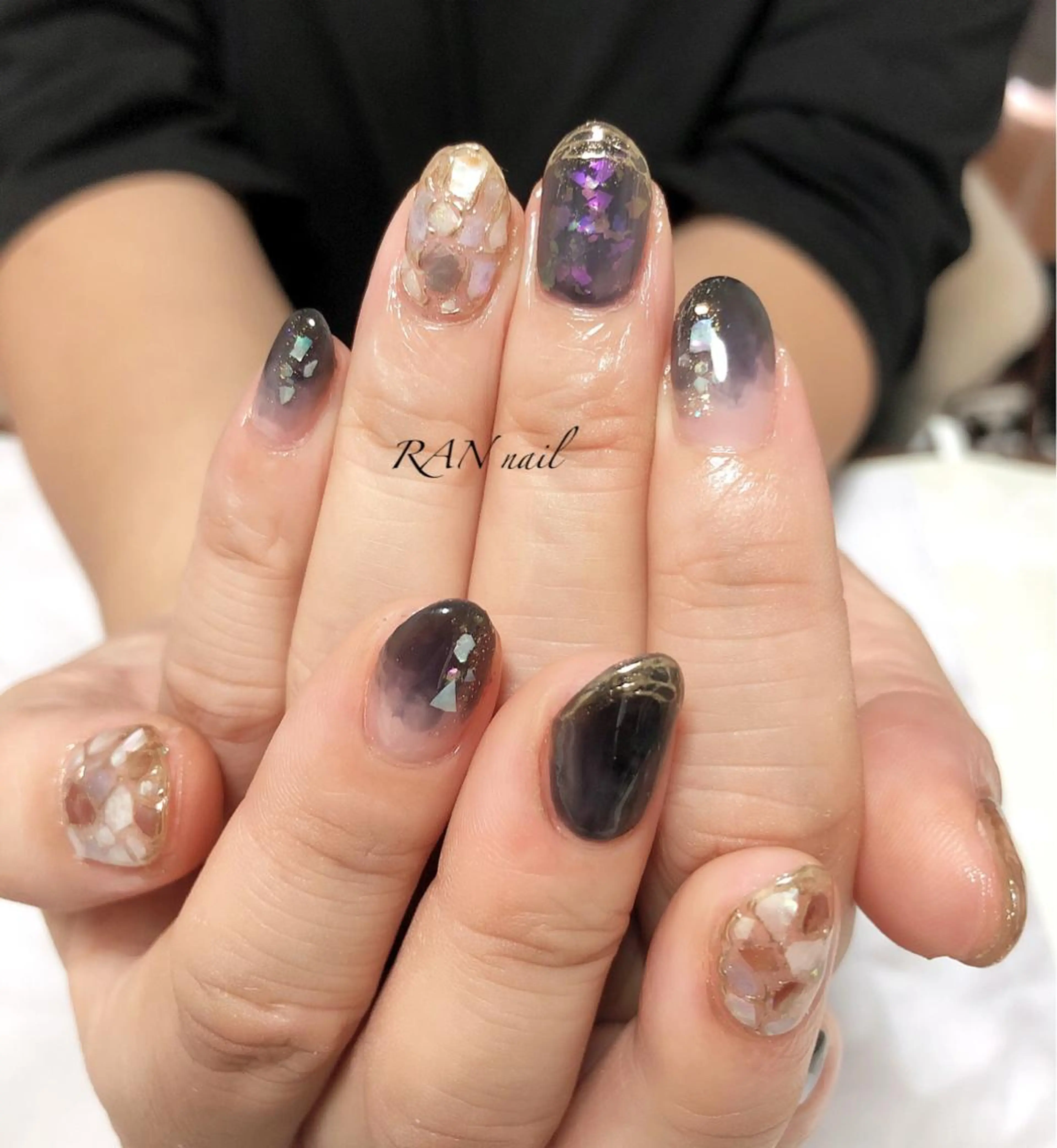 ネイル オーロラネイル ブルー フットネイル ニュアンスネイル オフィスネイル ハンドネイル フットネイル RAN nailのネイルデザイン