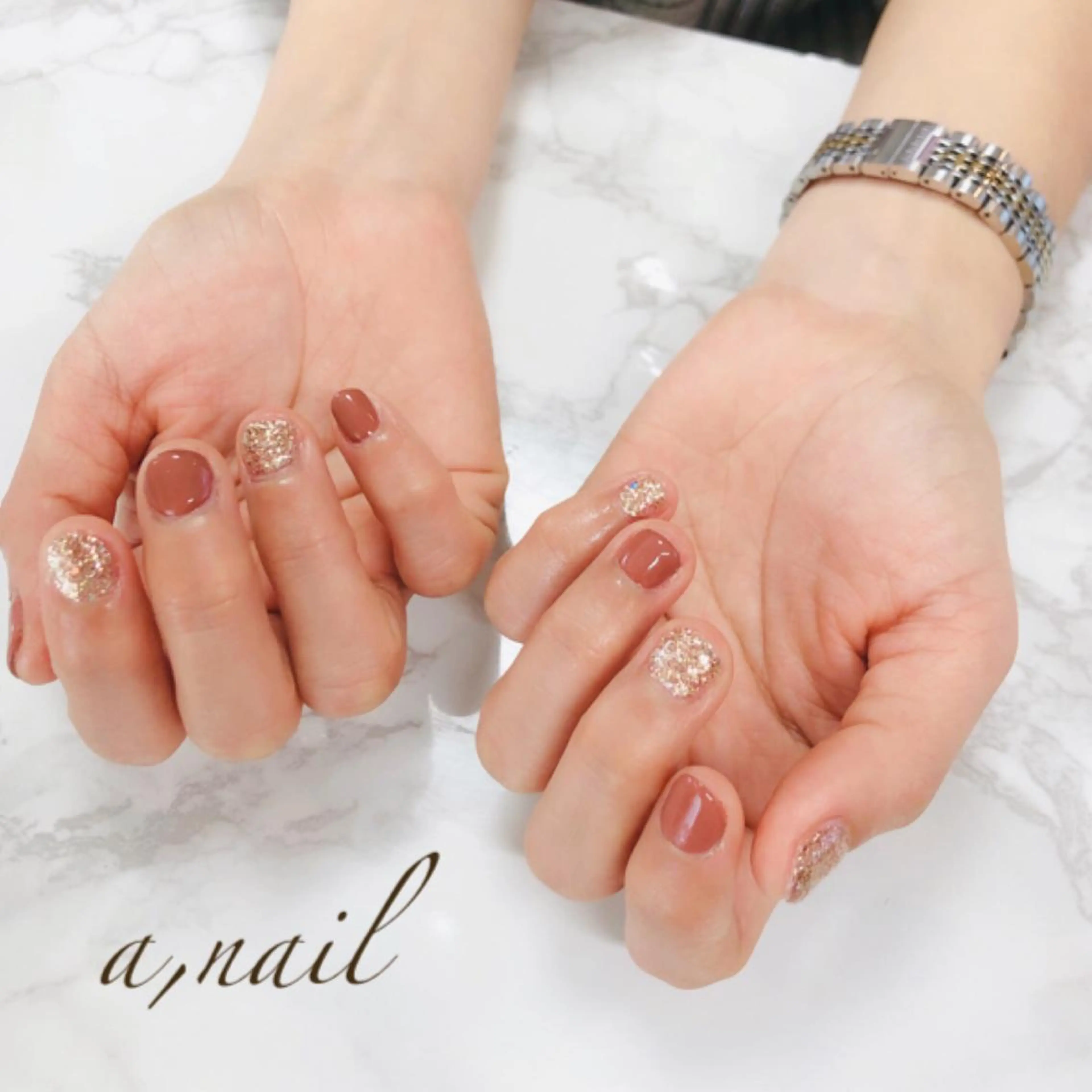 ネイル フットネイル ラメ(グリッター) ニュアンスネイル オフィスネイル ワンカラーネイル ハンドネイル ネイルサロン エーネイルのネイルデザイン