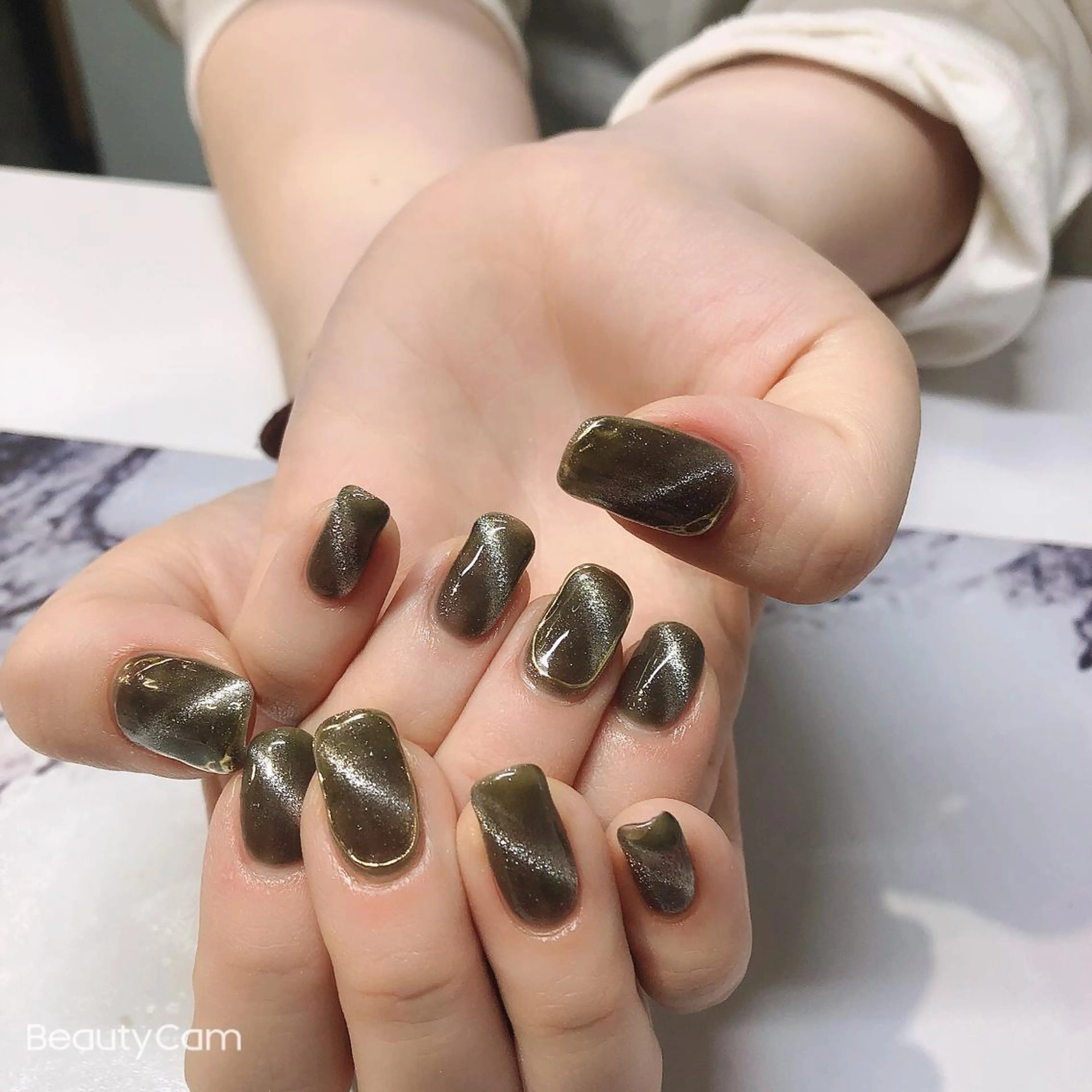 ネイル ハンドネイル ガレンドウ 白澤 愛子のネイルデザイン