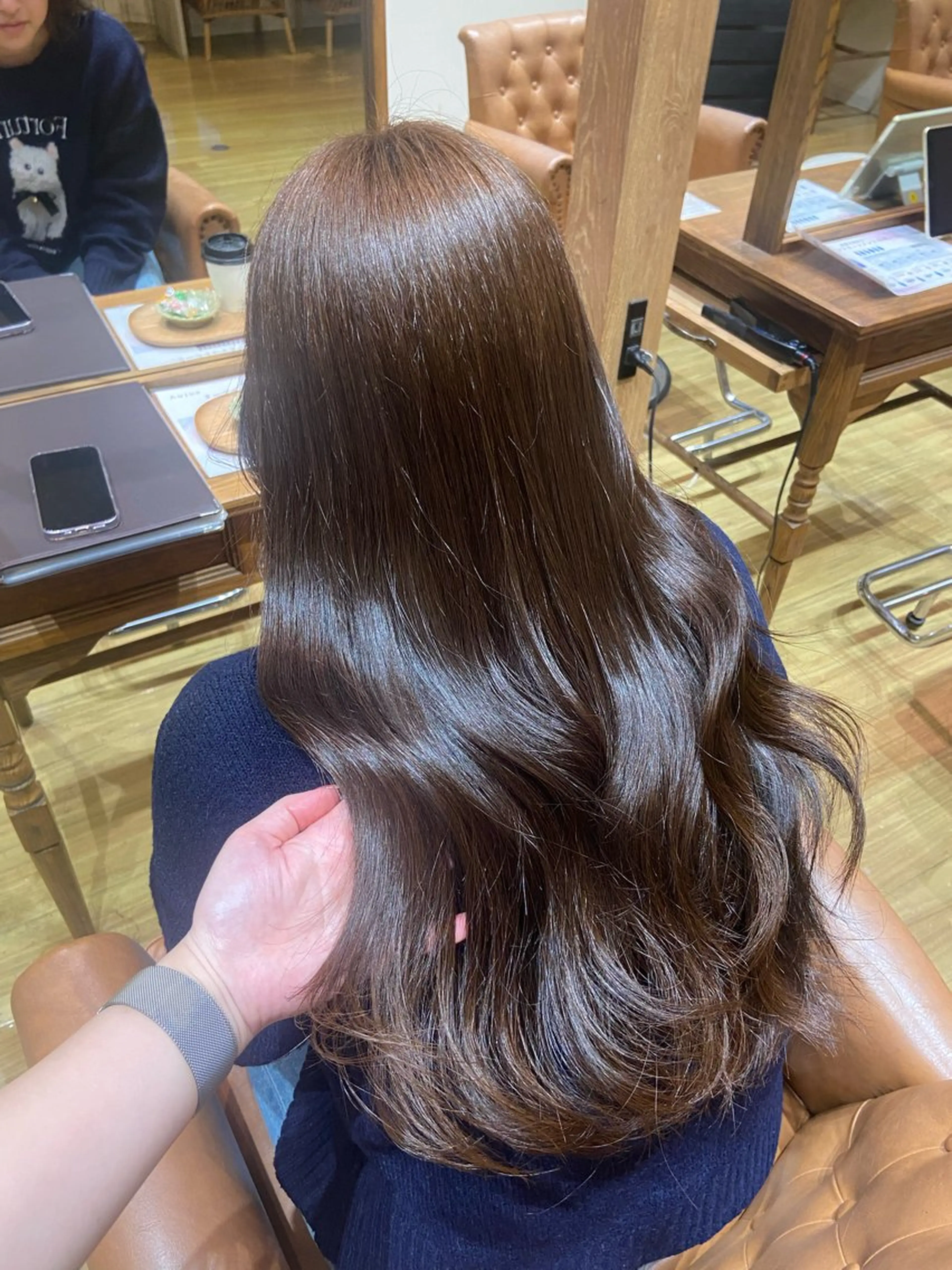ロング ヘアカラー 小田部 愛のヘアスタイル