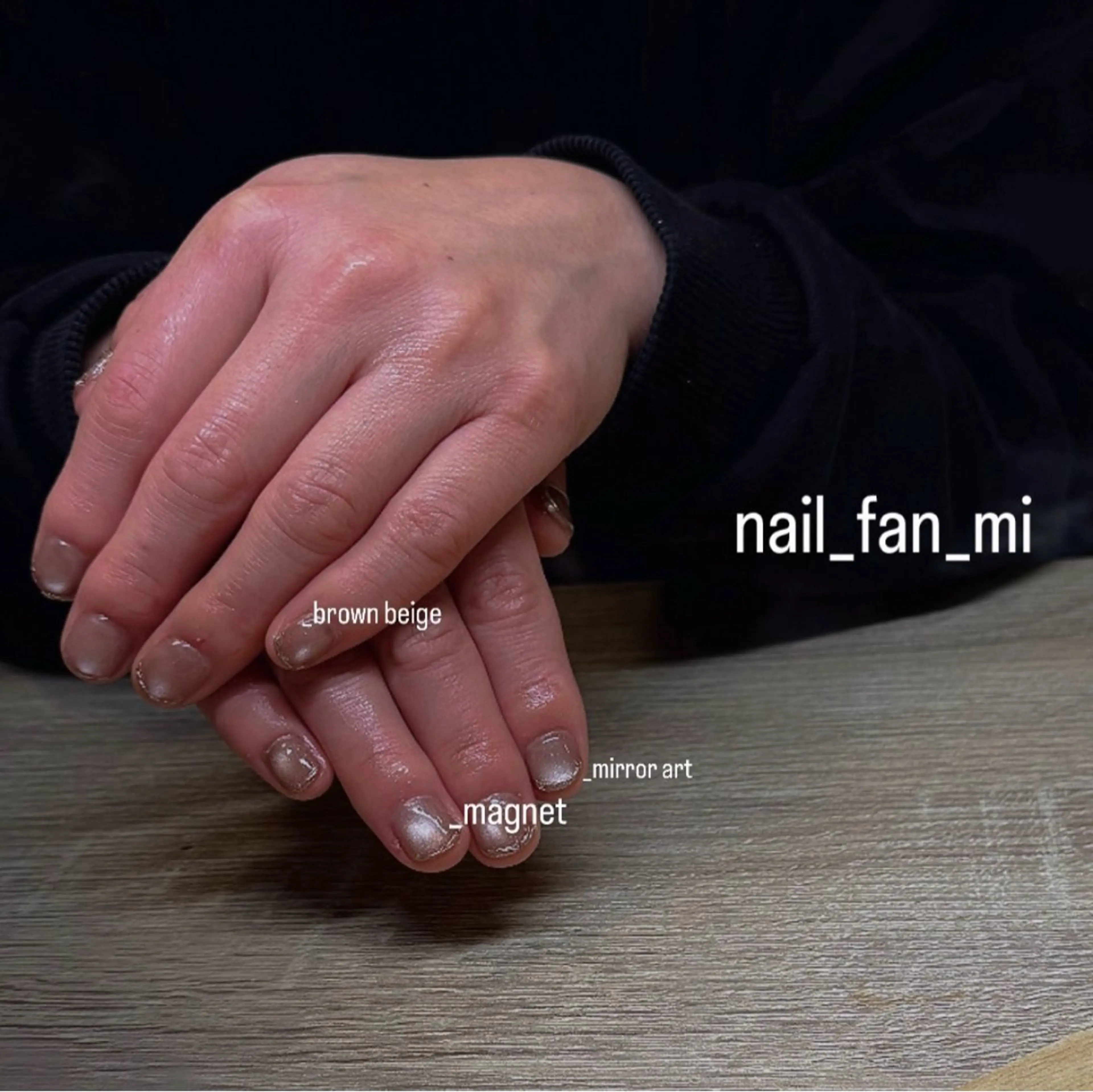 ネイル アートネイル マグネットネイル ミラーネイル 持ち込み ショートネイル 斎藤 桃華のネイルデザイン