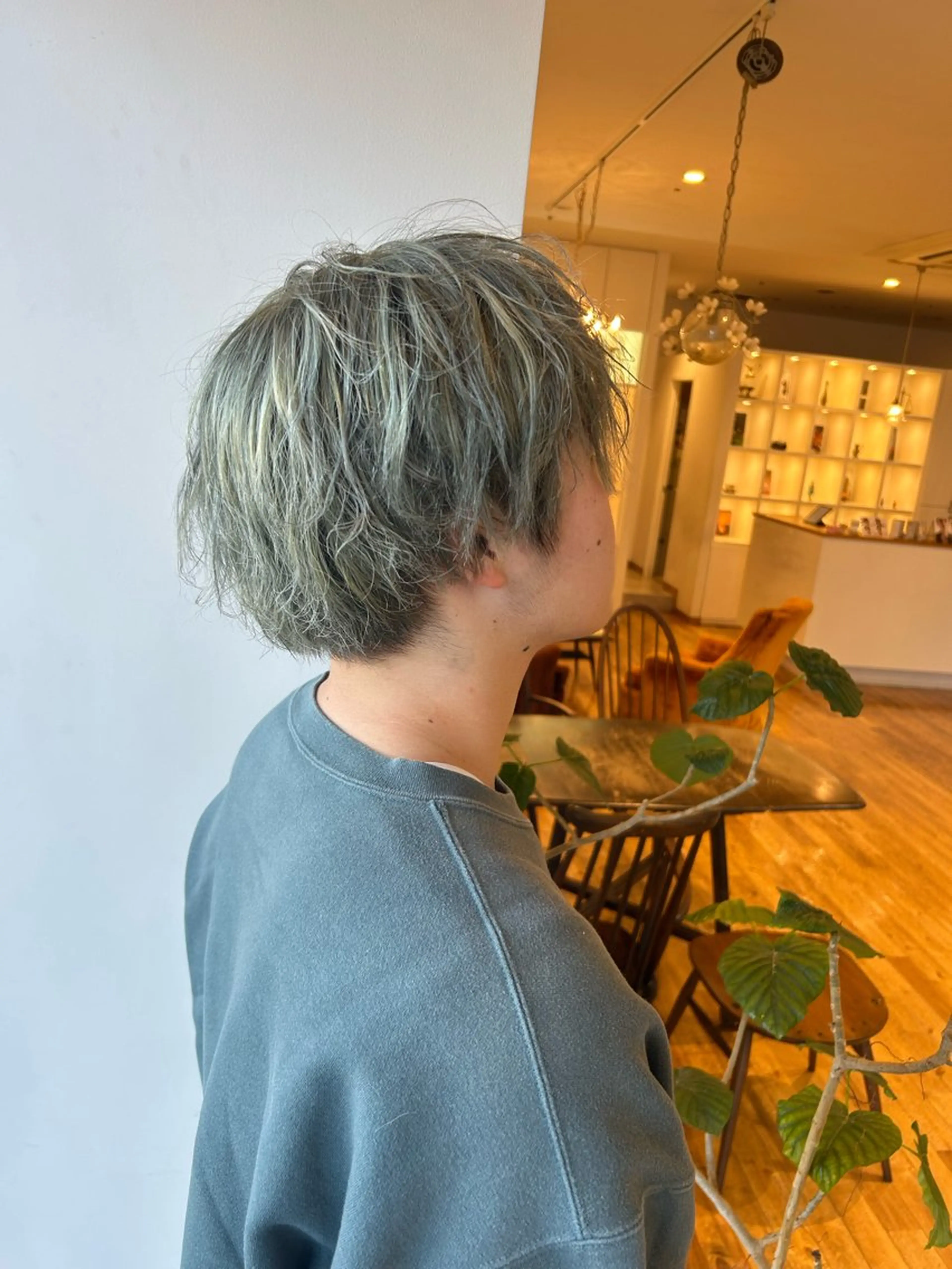 ショート ヘアカラー sanaha🎀 カラーモデルのヘアスタイル