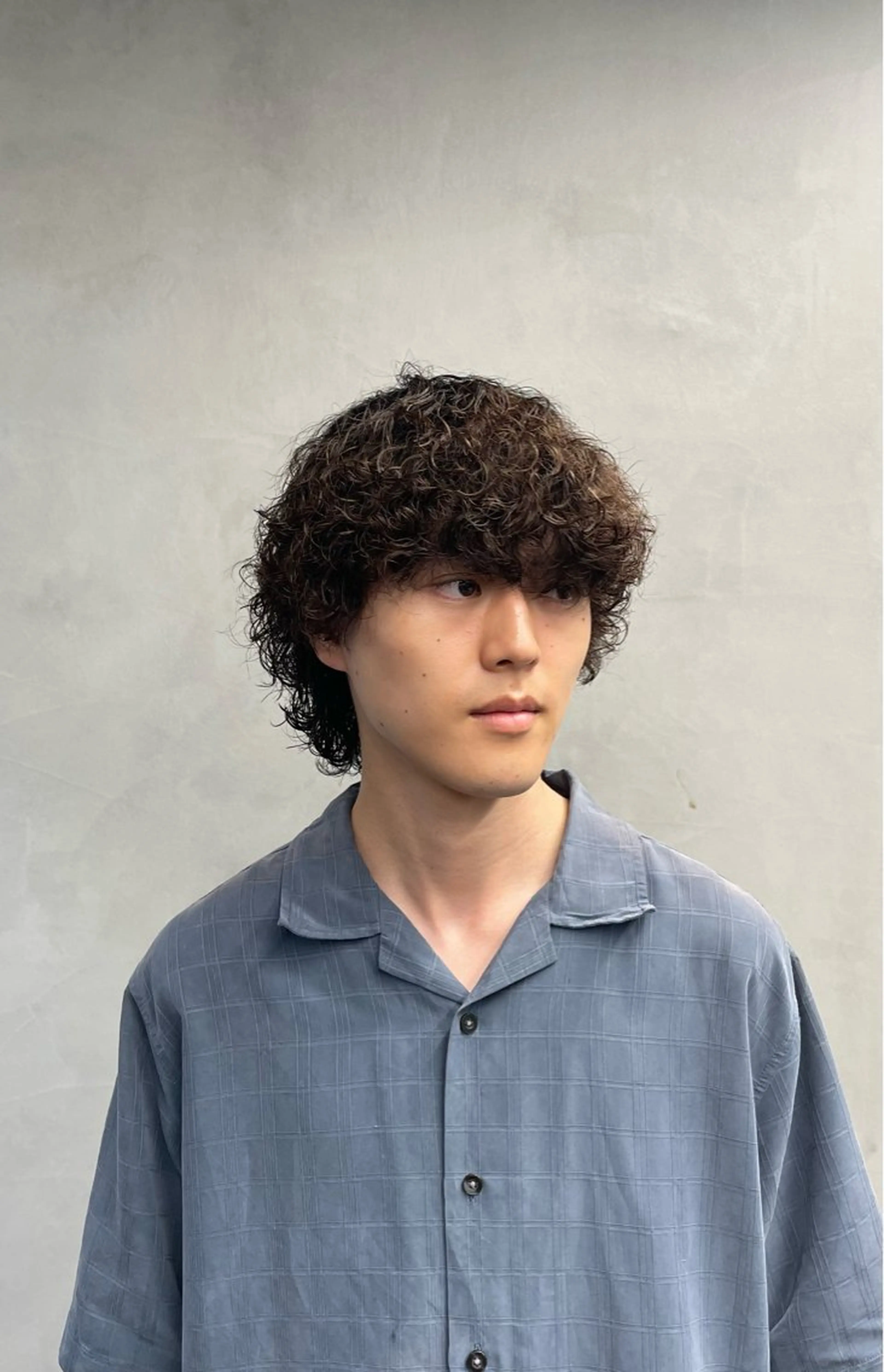 ミディアム カラー パーマ ヘアアレンジ メンズ fifth 石川 凪のヘアスタイル