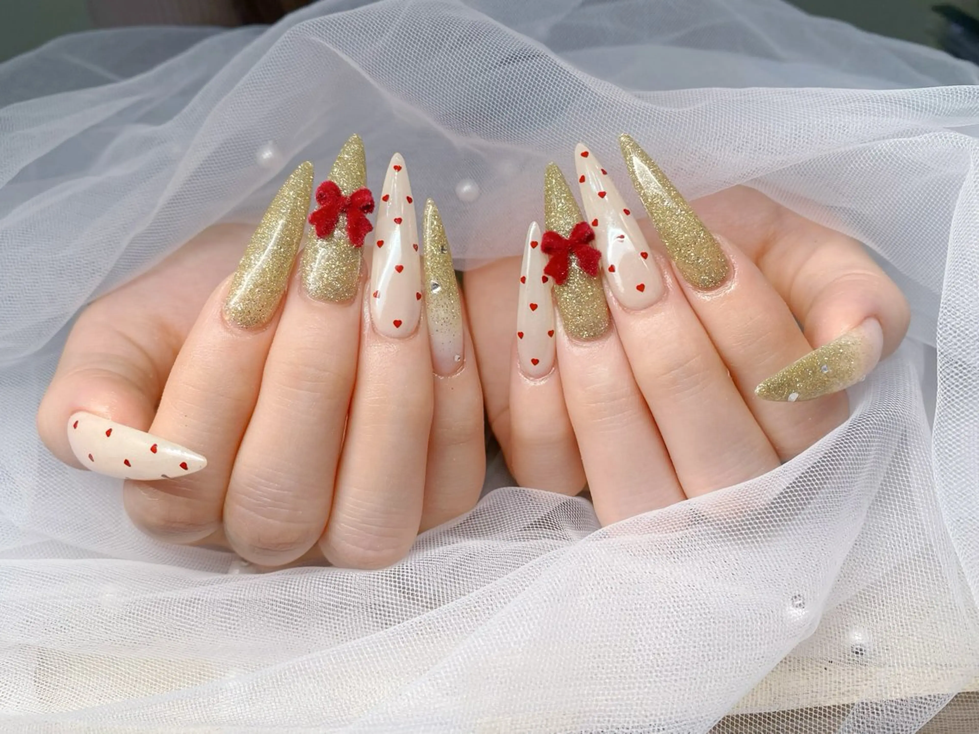 ネイル オーロラネイル ブルー チークネイル フットネイル フレンチネイル ハンドネイル チップ長さ出し 専門店のネイルデザイン