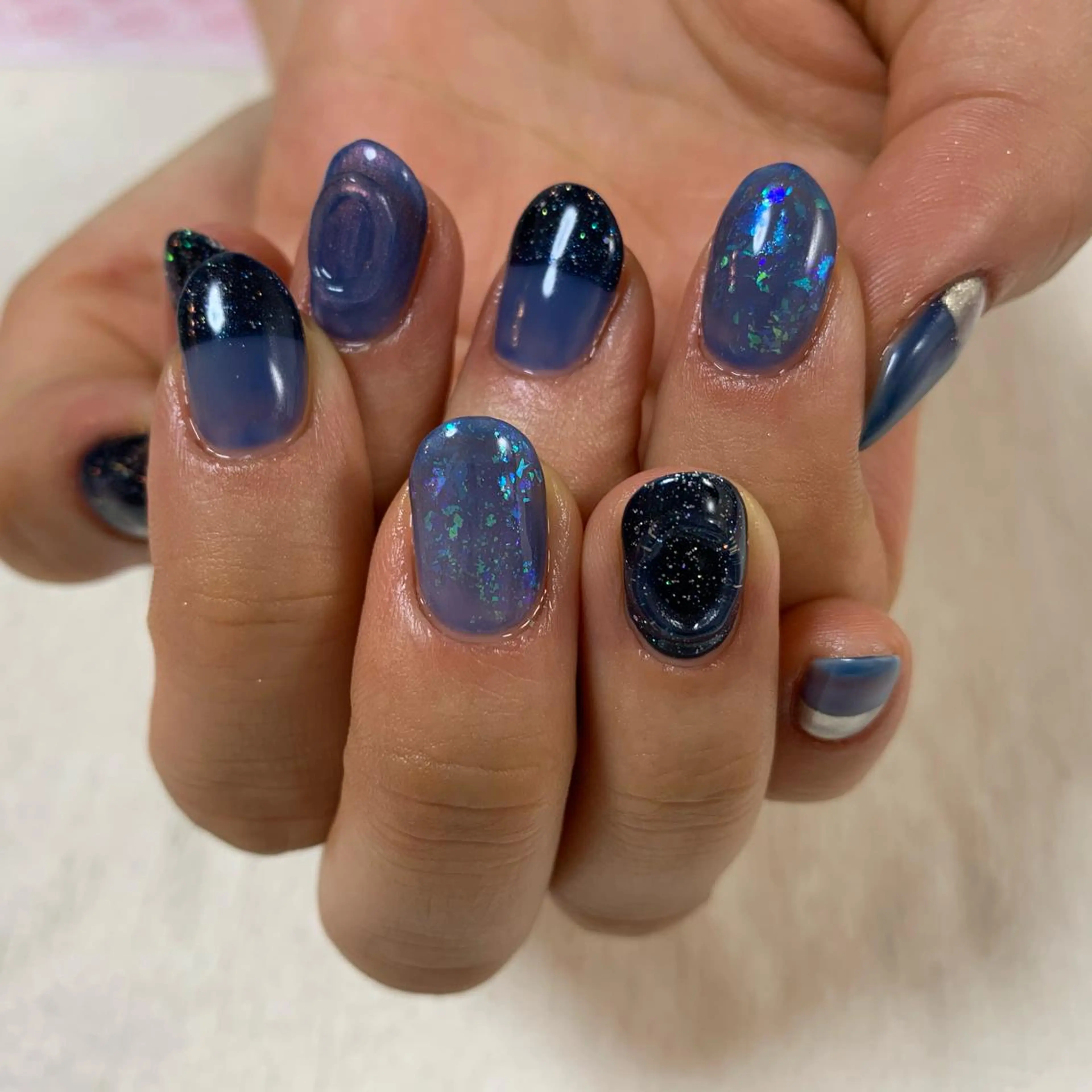 ネイル 持ち込み 手塚 里奈のネイルデザイン