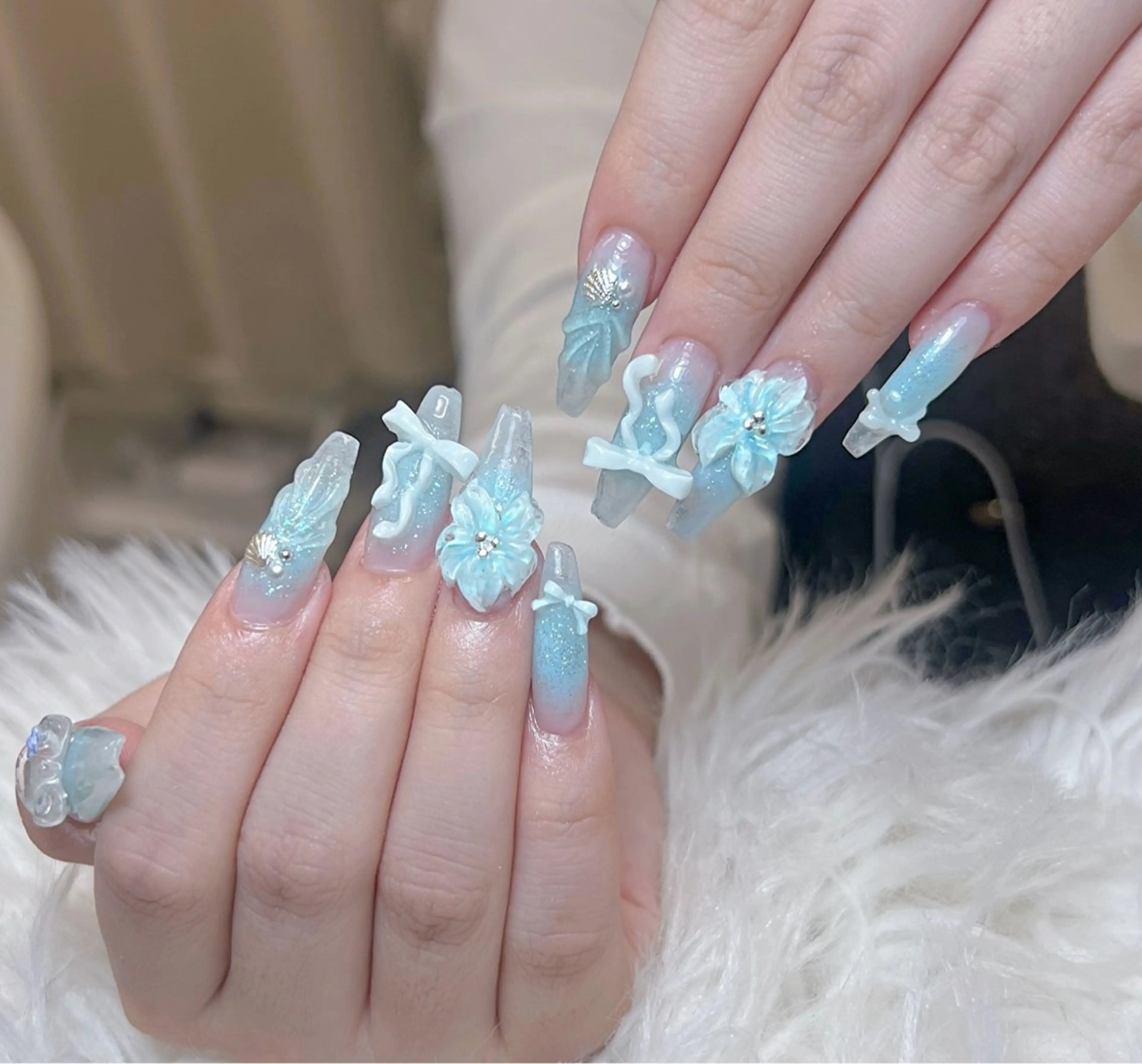 ネイル アートネイル オーロラネイル チークネイル 長さ出し フットネイル Miya _nailのネイルデザイン