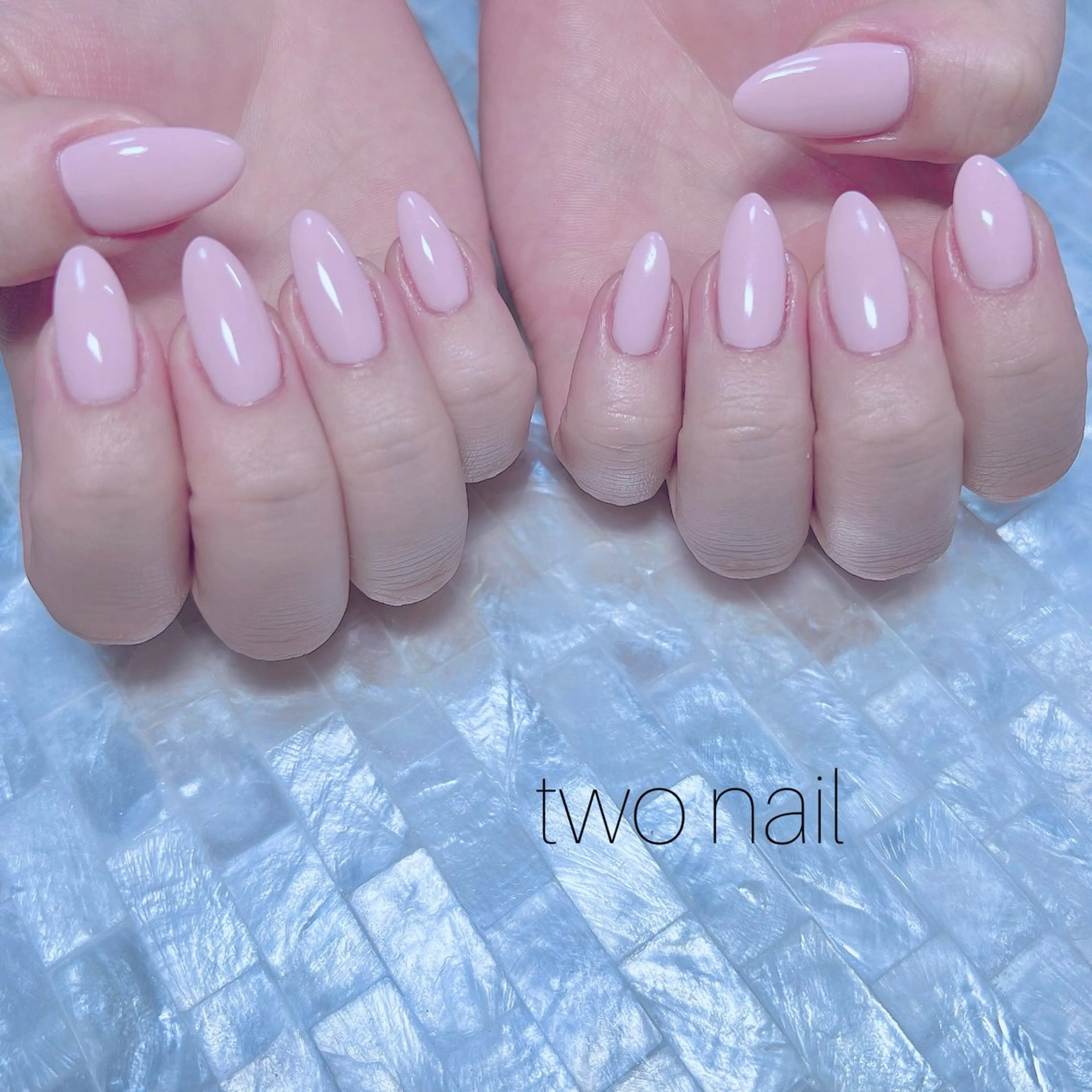 ネイル ネイルチップ ホワイト ハンドネイル two nailのネイルデザイン