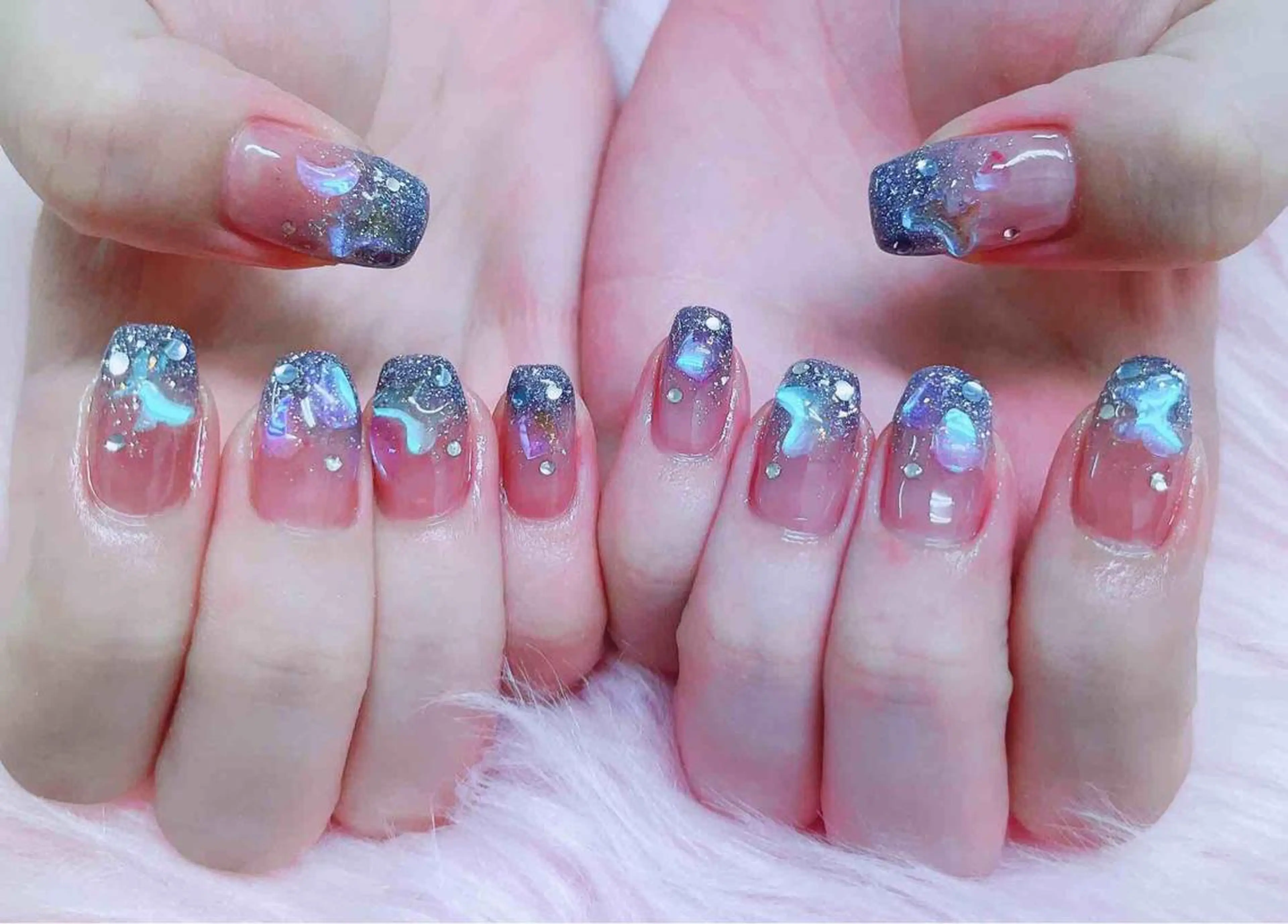 ネイル ハンドネイル MoonNail ユリ🌸のネイルデザイン