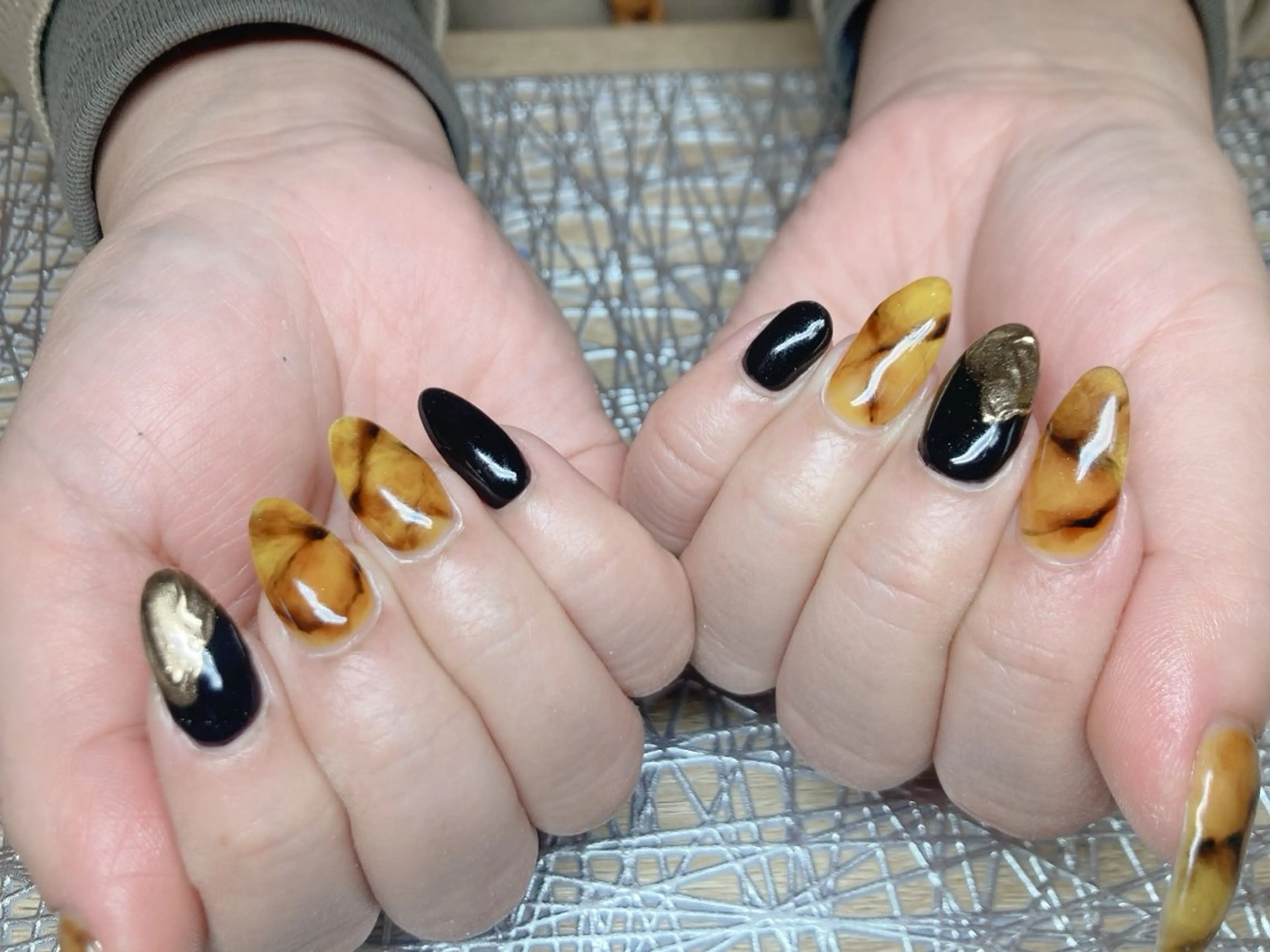 ネイル ECLAT エクラ所属・寺山 千鶴のネイルデザイン