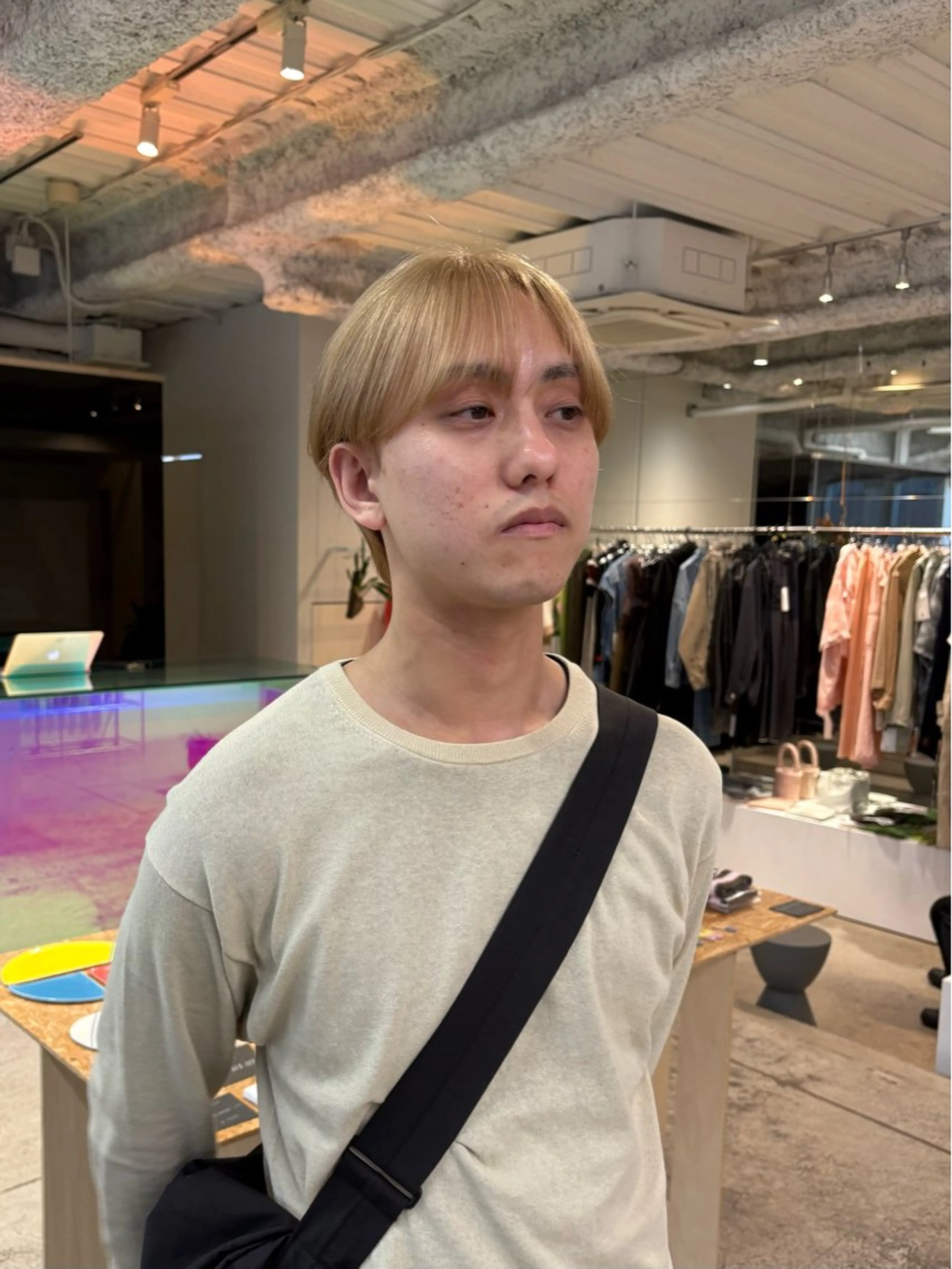 カラー メンズ メンズブリーチ ベージュカラー ブリーチ ANY/メンズ特化/ シバヤ　ユウキのヘアスタイル