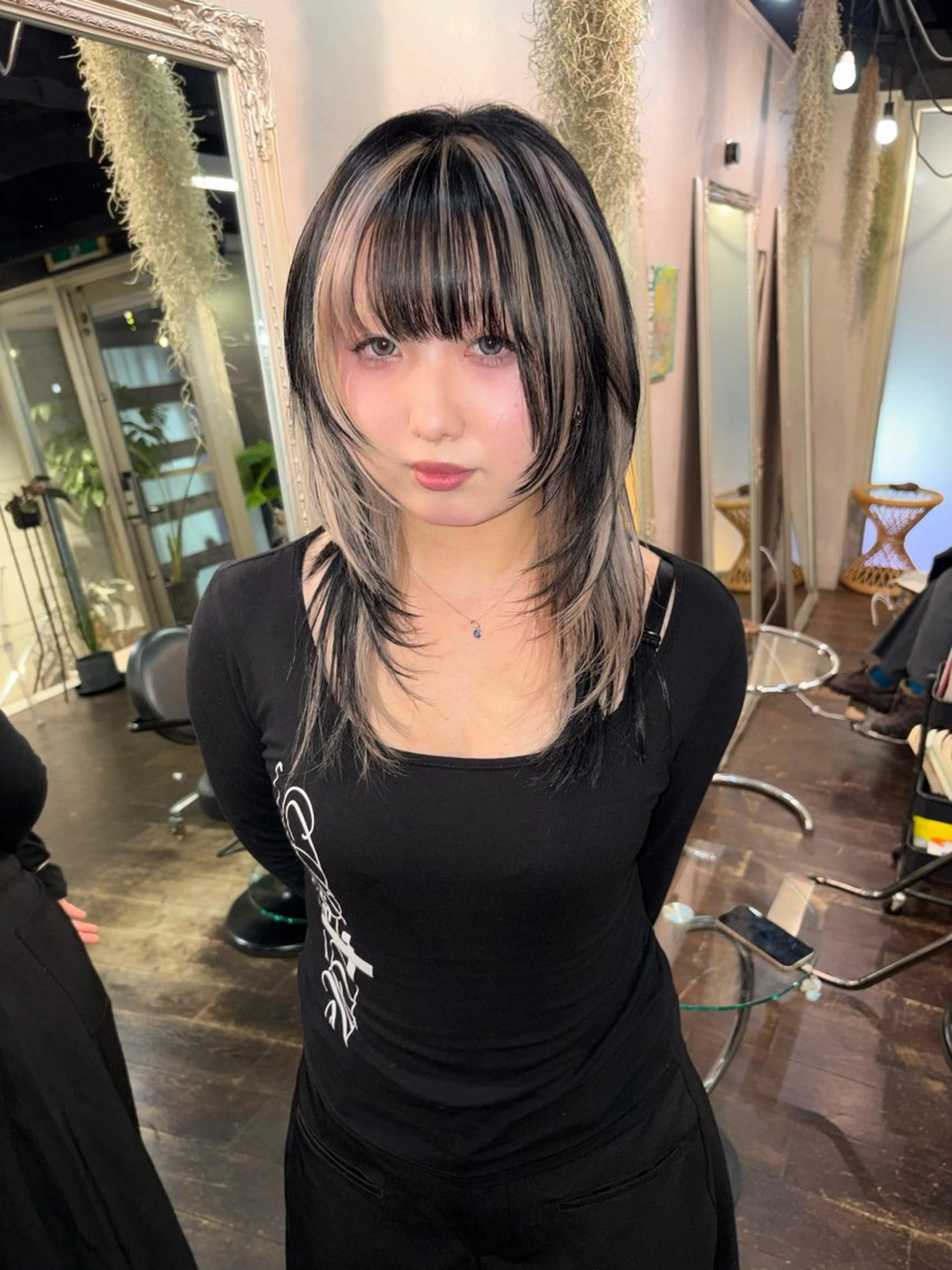 セミロング ヘアカラー 心斎橋/デザインカラ ー/海外風/ナツミのヘアスタイル