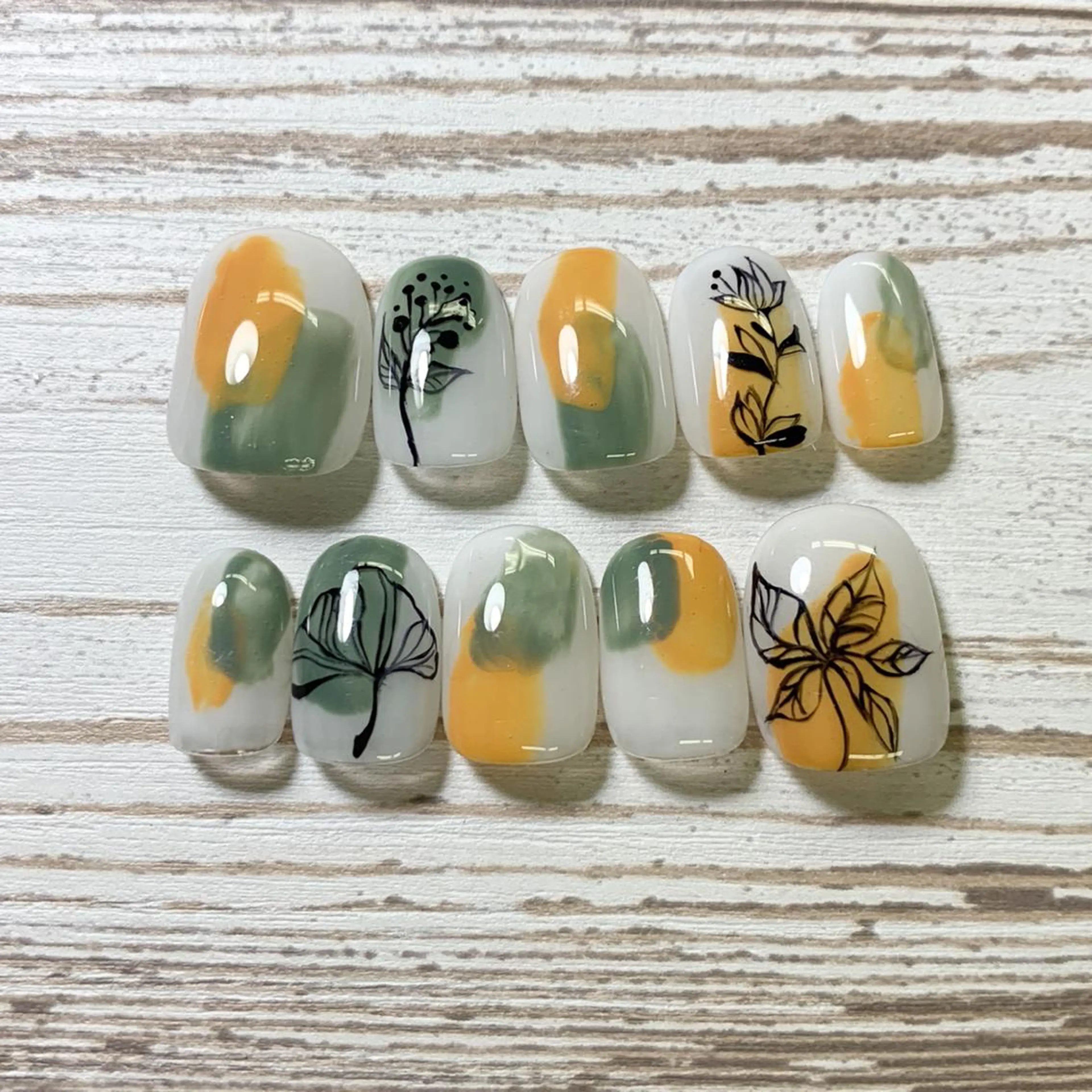 ネイル FIORITURA aiのネイルデザイン