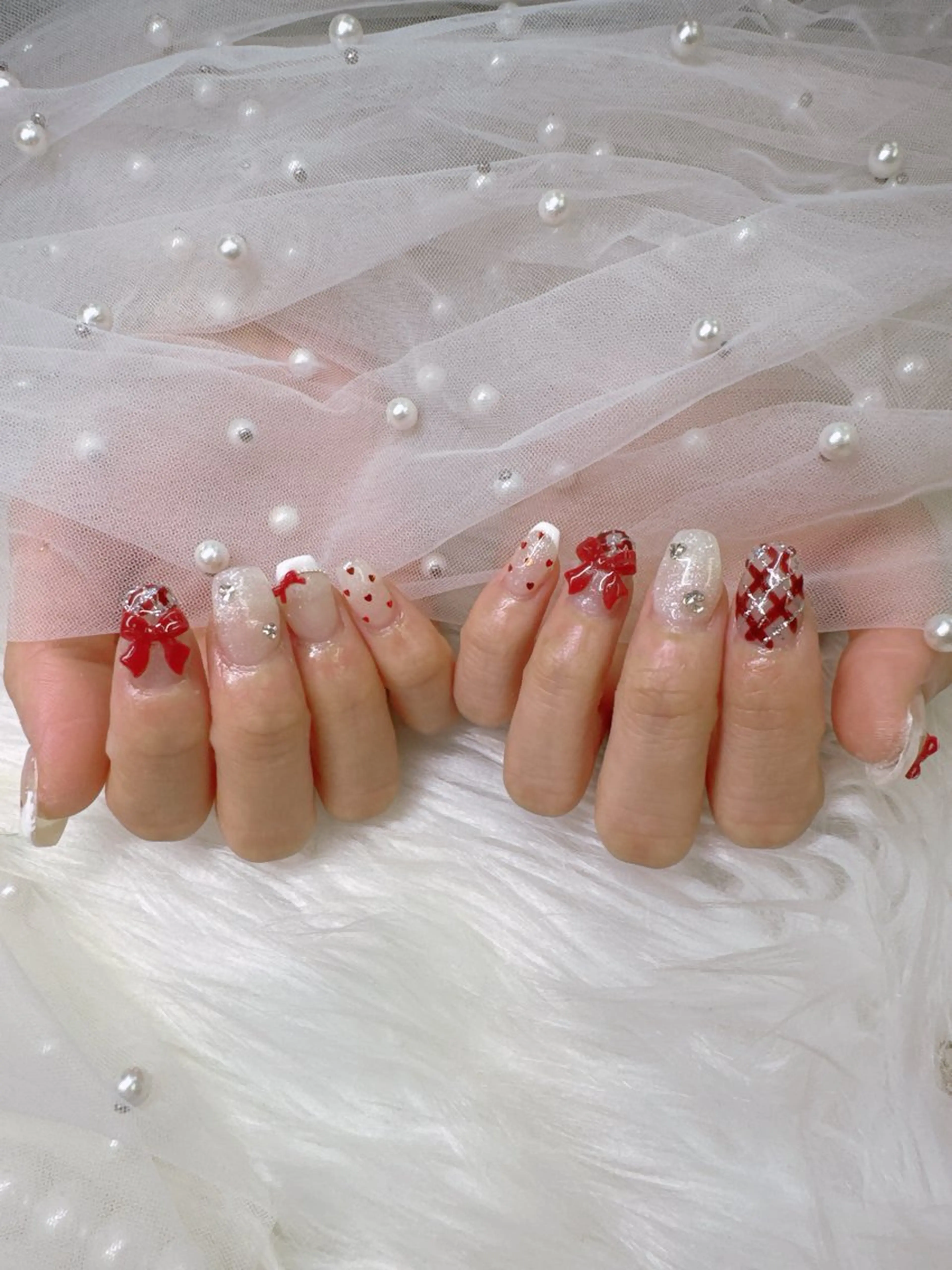 ネイル ジェルネイル キラキラネイル マグネットネイル ワンカラーネイル パラジェル ハンドネイル Queeens nailのネイルデザイン