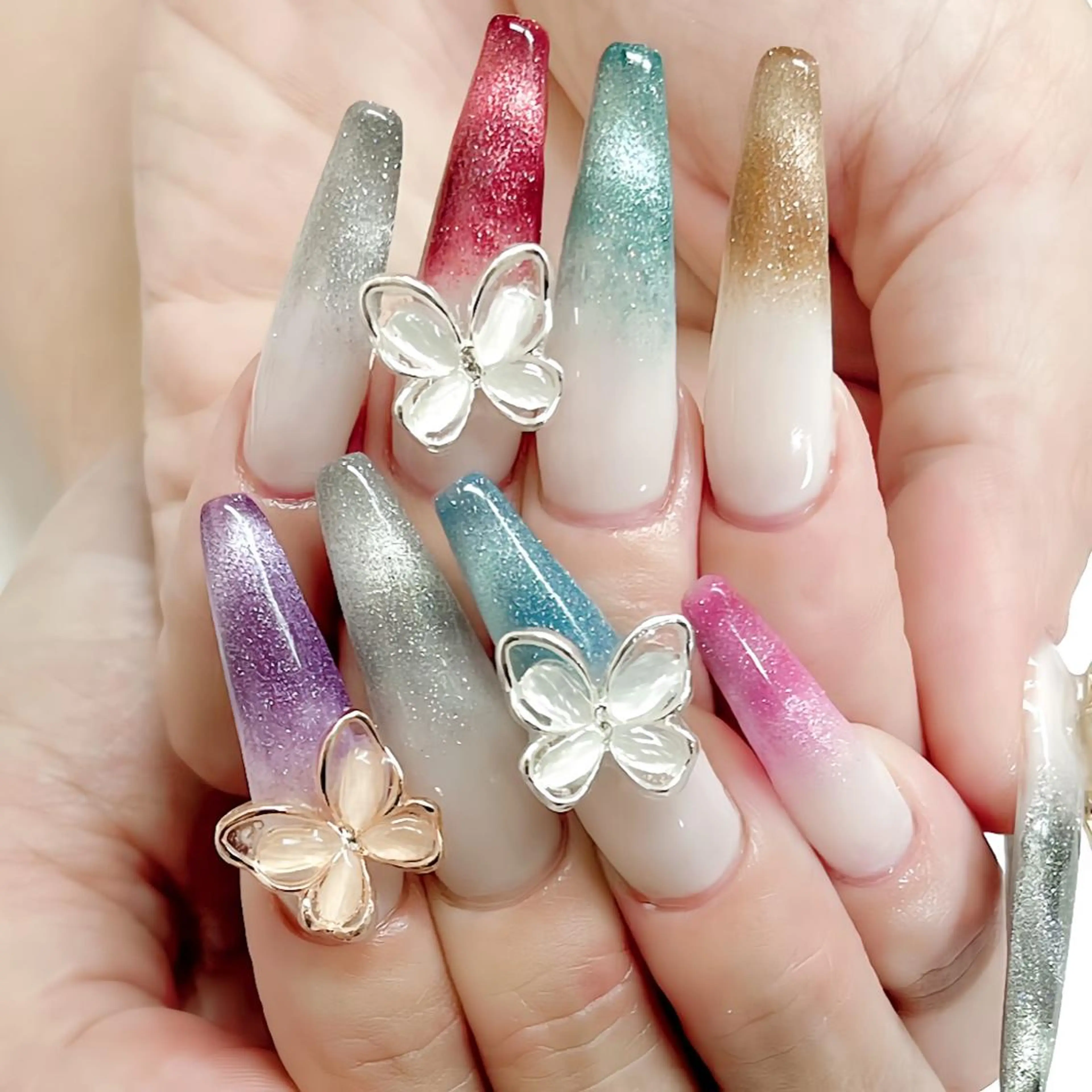 ネイル 持ち込み ❤️💛REBEST 京橋　nailのネイルデザイン