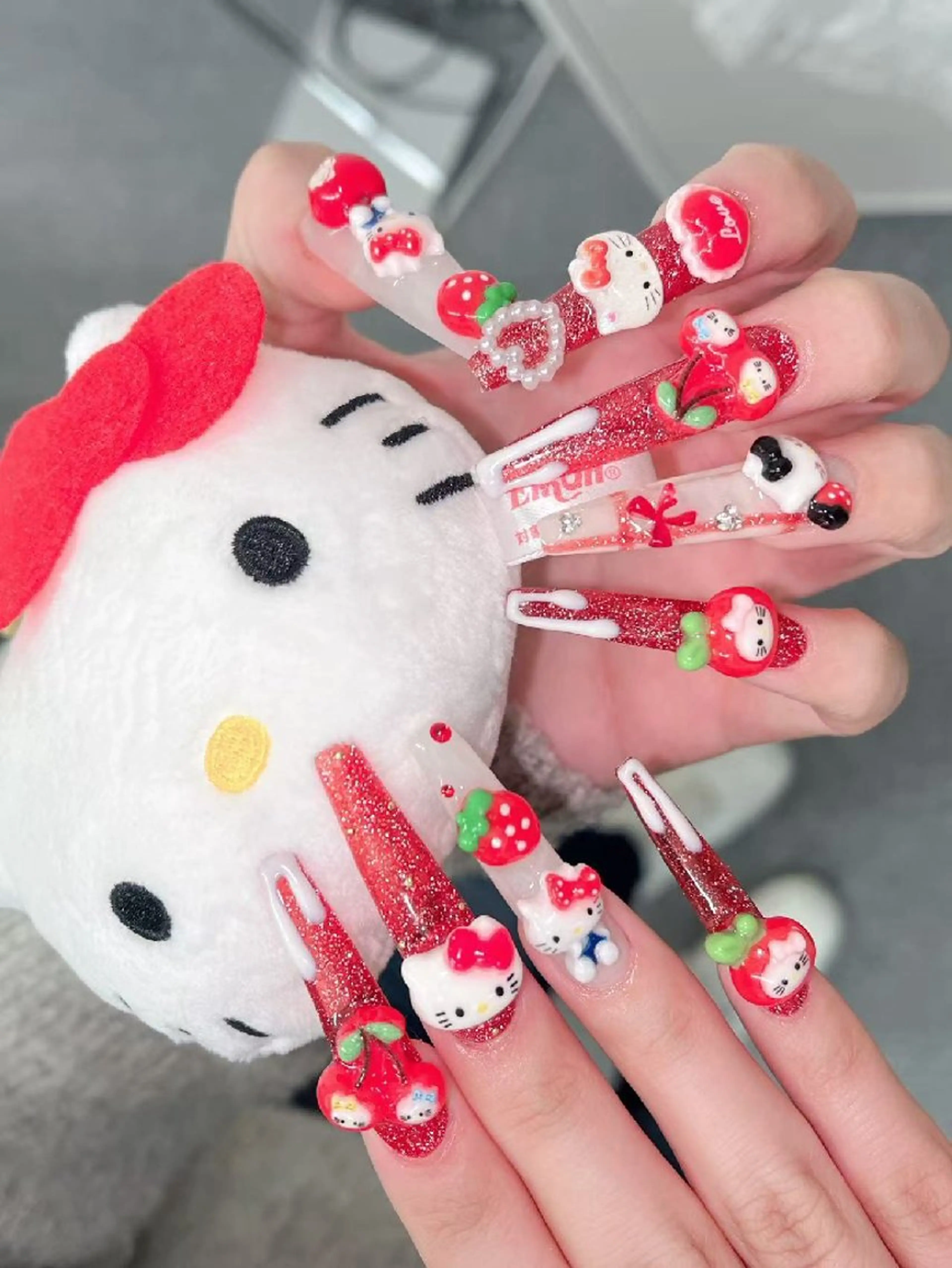 ネイル グロー ネイルのネイルデザイン