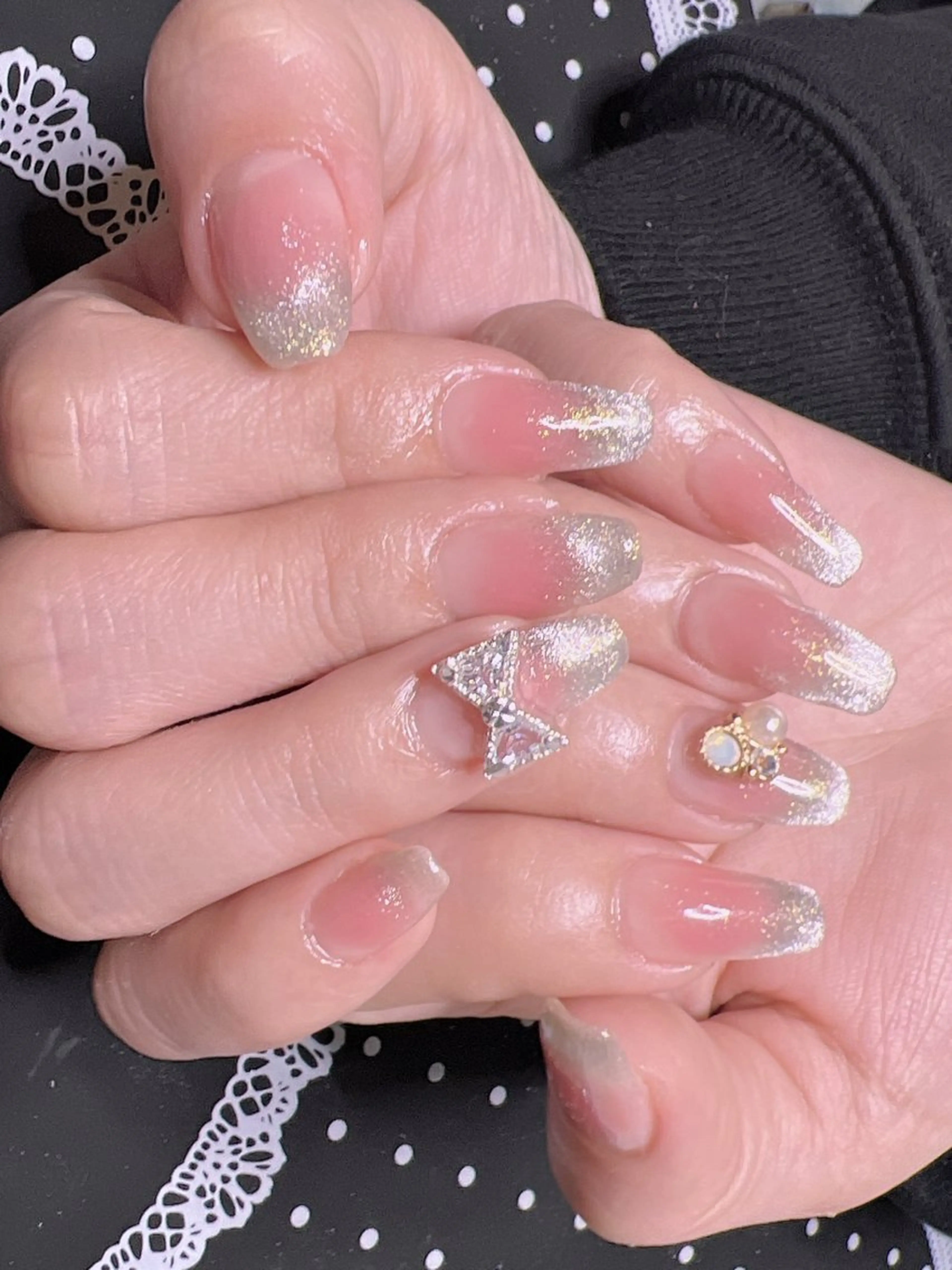 ネイル フレンチネイル マグネットネイル マグネットフレンチ ハンドネイル ハンドケア RELIEVE Salonのマツエク・マツパデザイン