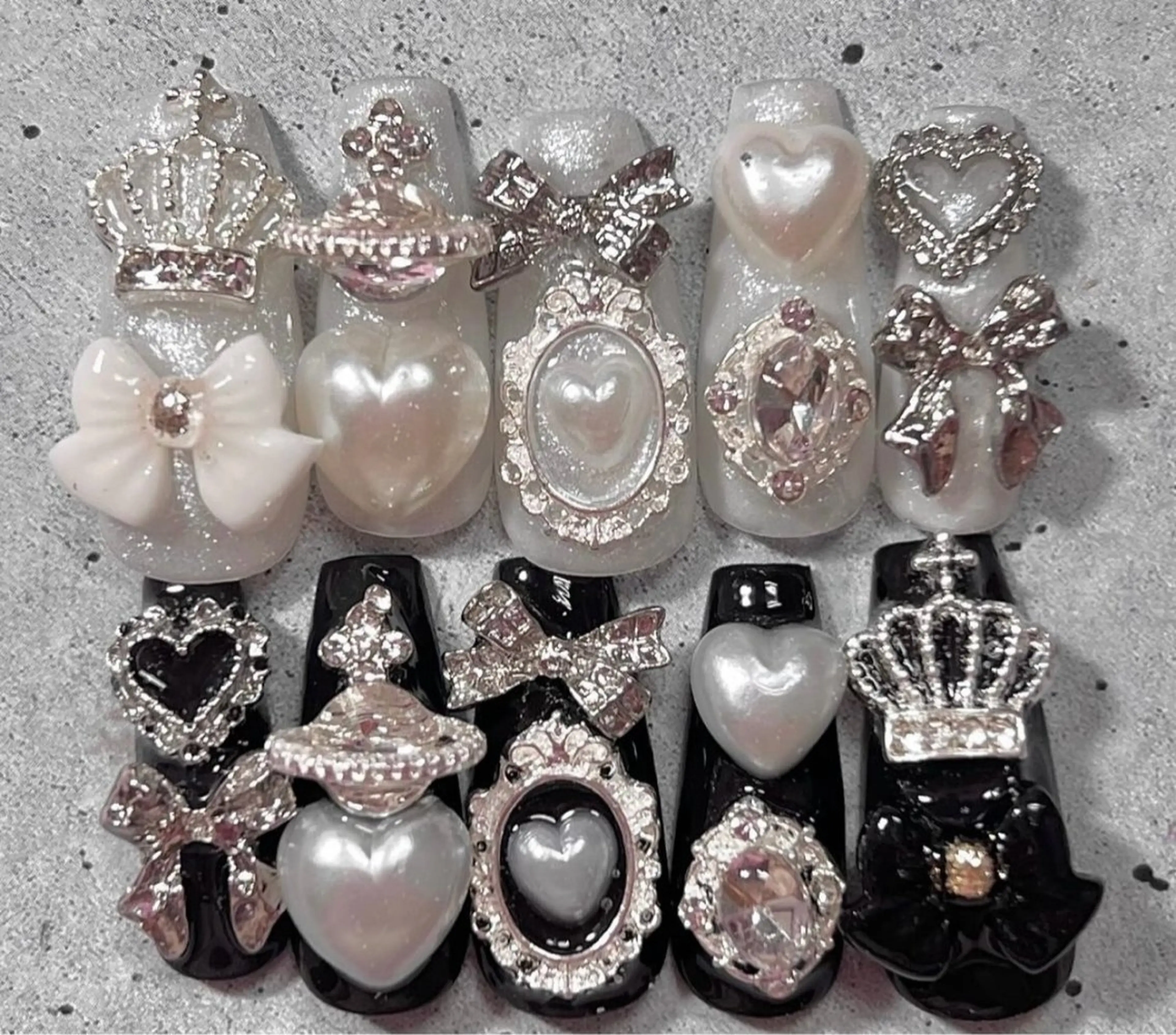 ネイル グラデーション キラキラネイル ワンカラーネイル 冬ネイル Jenn Nail Salonのネイルデザイン