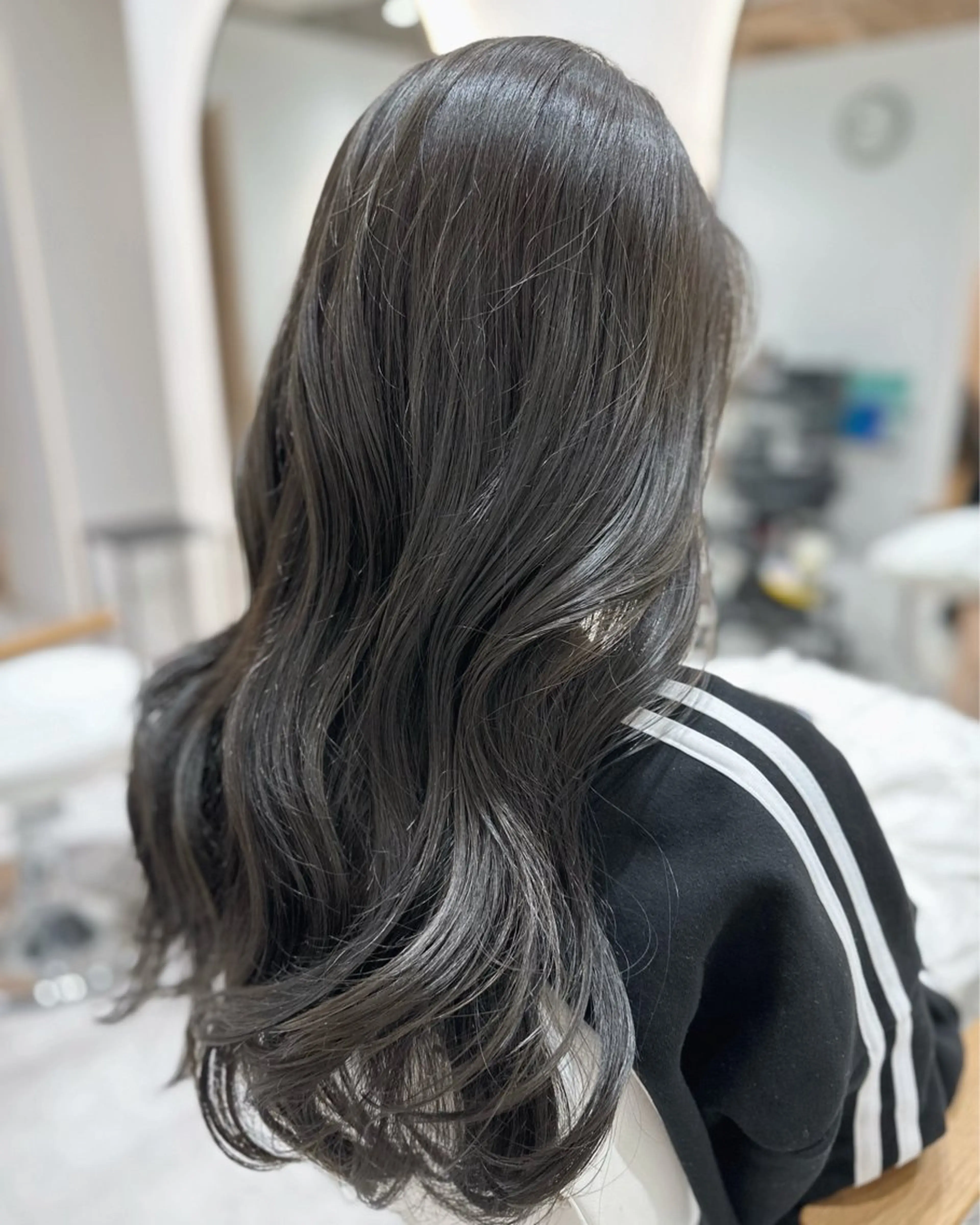 ロング カラー アディクシーカラー ブリーチ ケアブリーチ デザインカラー ダブルカラー カット ヘアカラー トリートメント 韓国レイヤーカット/ 顔周りカットtamaのヘアスタイル