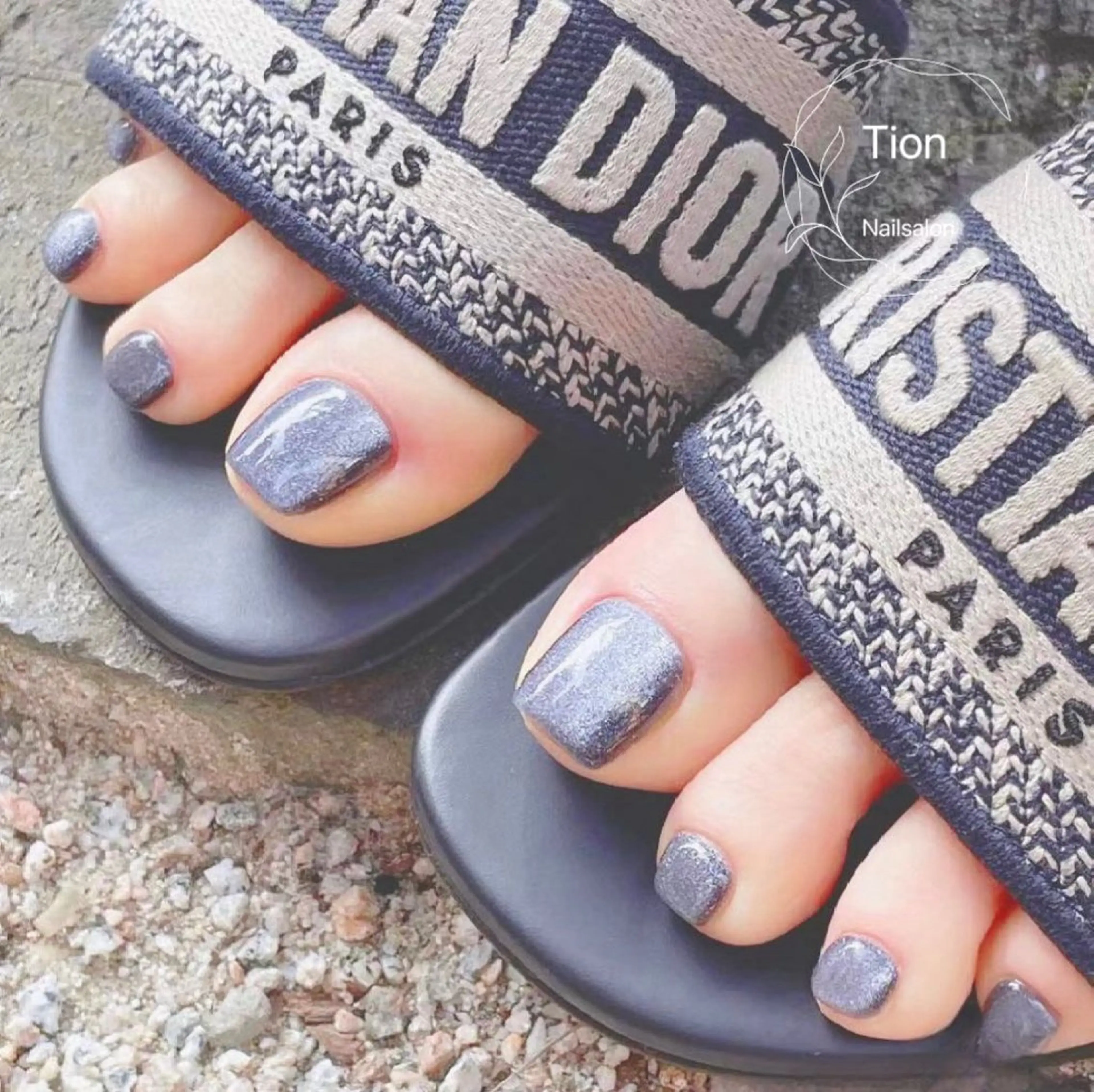 ネイル チークネイル 長さ出し フットネイル フレンチネイル ジェルネイル Nailsalon Tion 横浜西口店のネイルデザイン