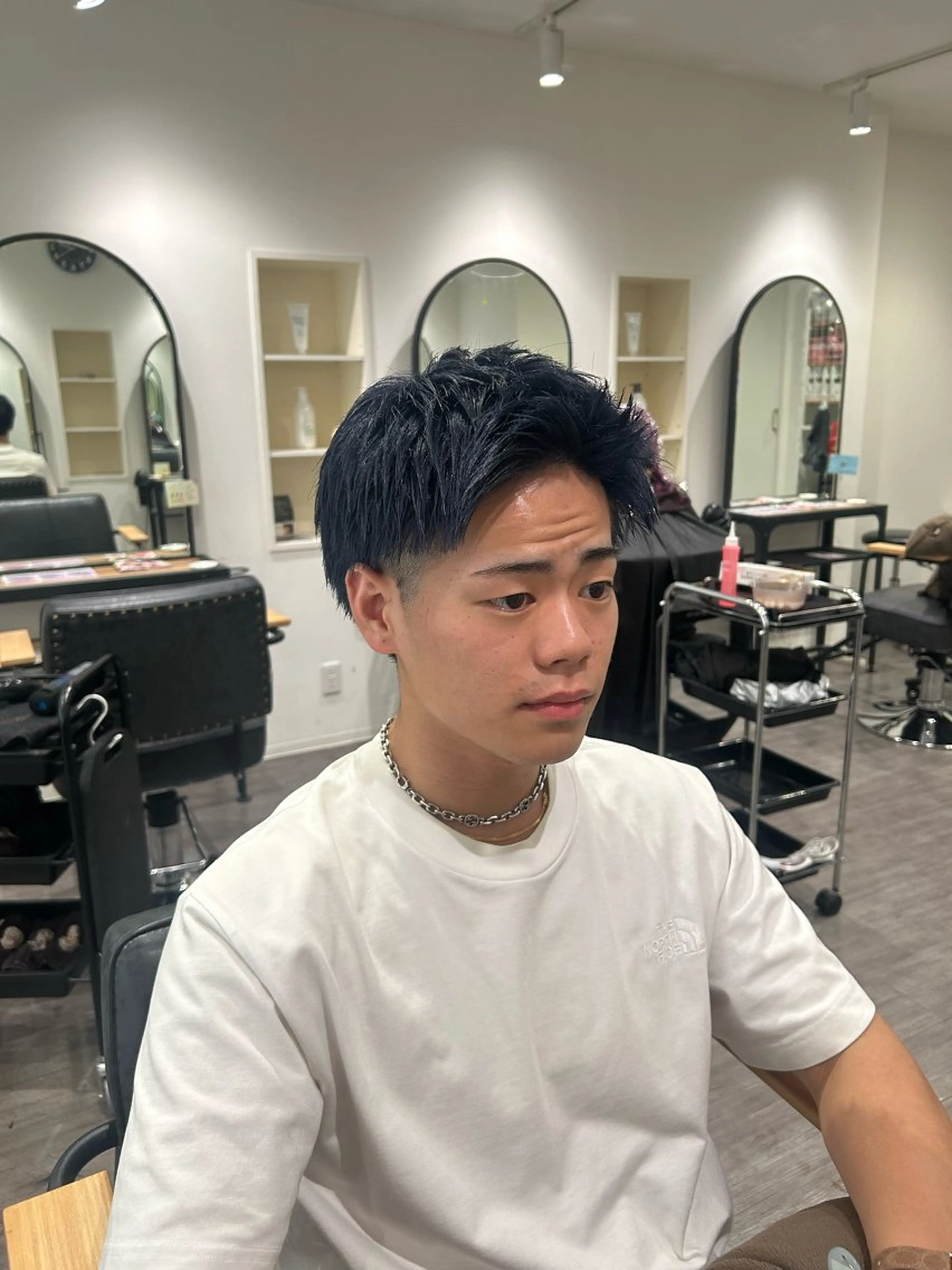 ショート カラー メンズ ブルーカラー ネイビーカラー ヘアカラー トリートメント cocotte 💟草間紫音💟のヘアスタイル