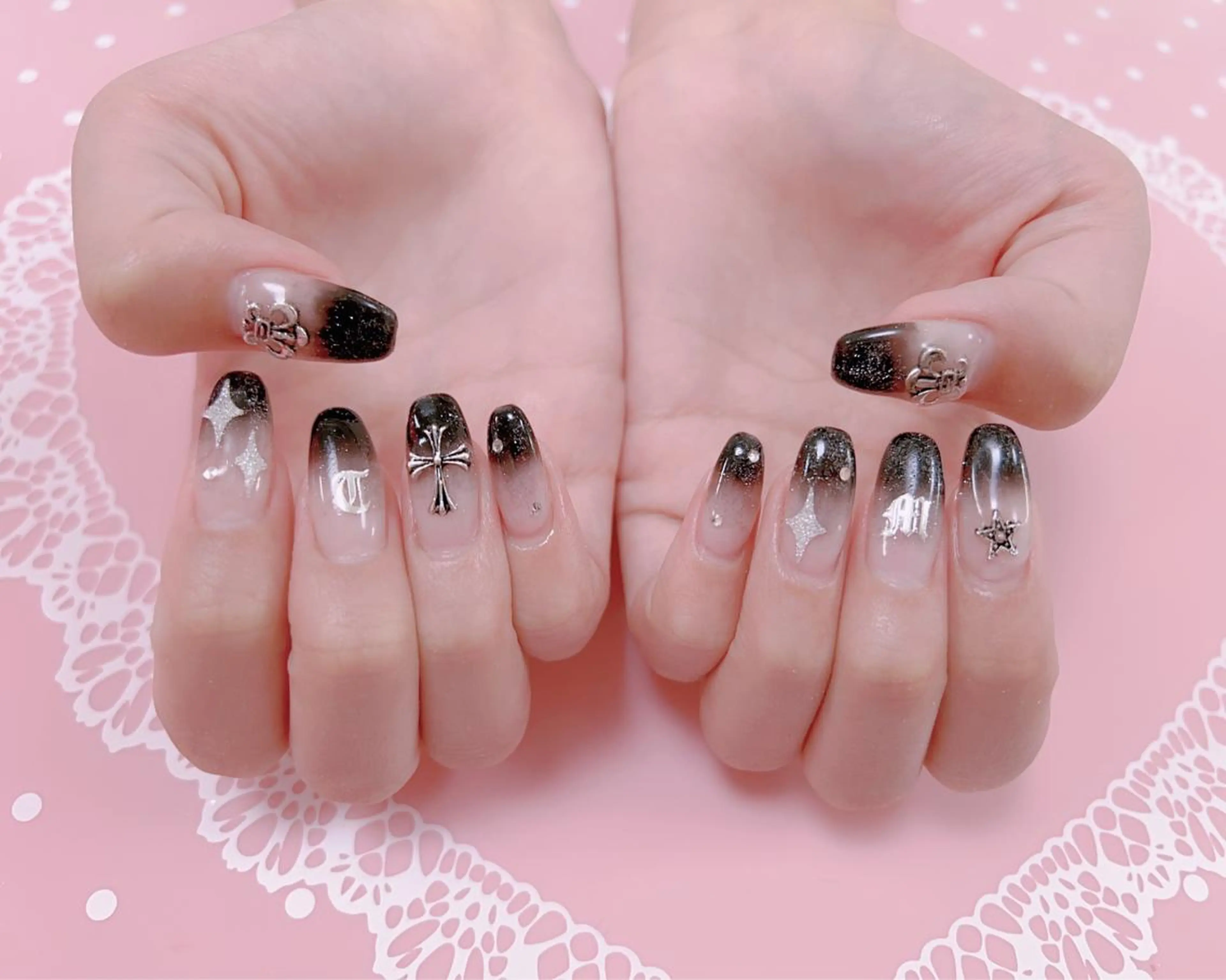 ネイル はぴねす所属・横浜 美夢のネイルデザイン