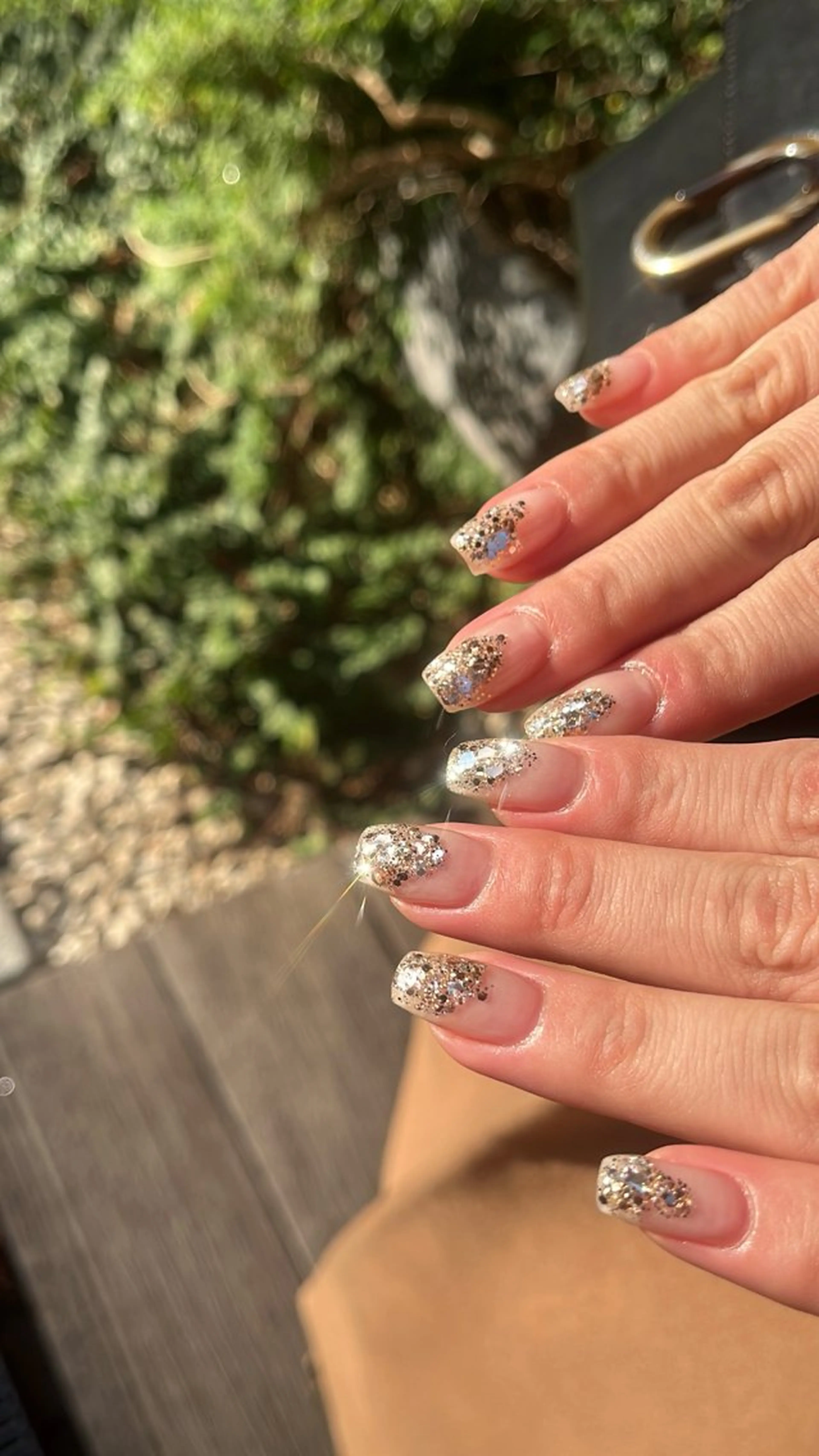 ネイル フラッシュネイル ニュアンスネイル シンプルネイル 冬ネイル クリスマス ハンドネイル SAKU nail 作島茜のネイルデザイン